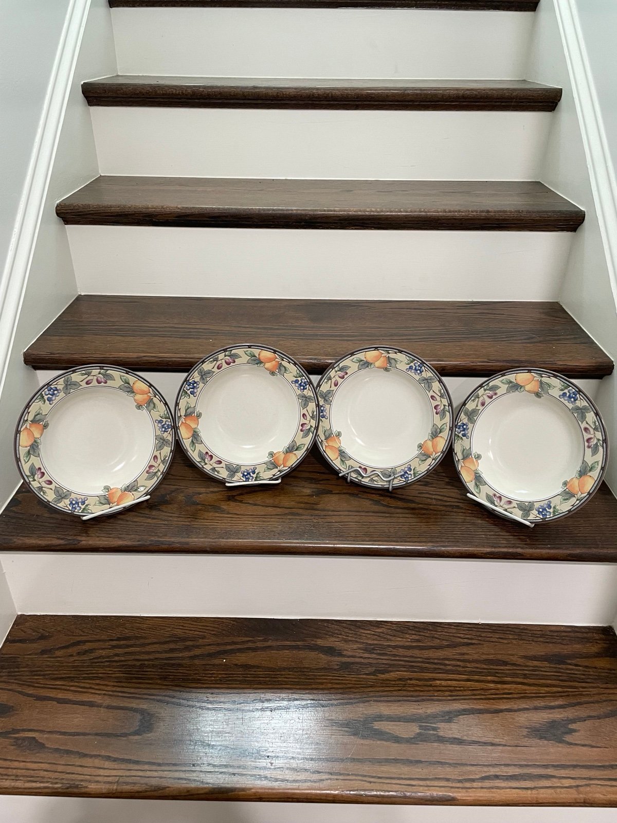 MIKASA INTAGLIO GARDEN HARVEST SOUP BOWLS 4