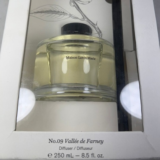 Maison Louis Marie - No.09 Vallée de Farney Home Diffuser | Luxury Clean Beauty