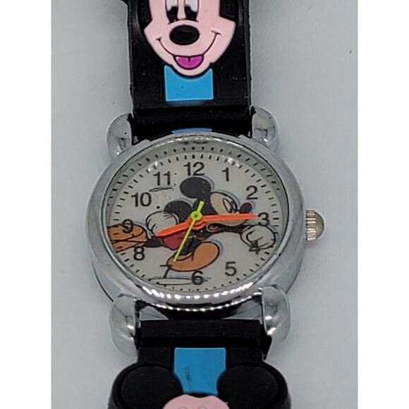 Disney Mickey Mouse Running Kids' Plastic Analog Quartz Strap Watch