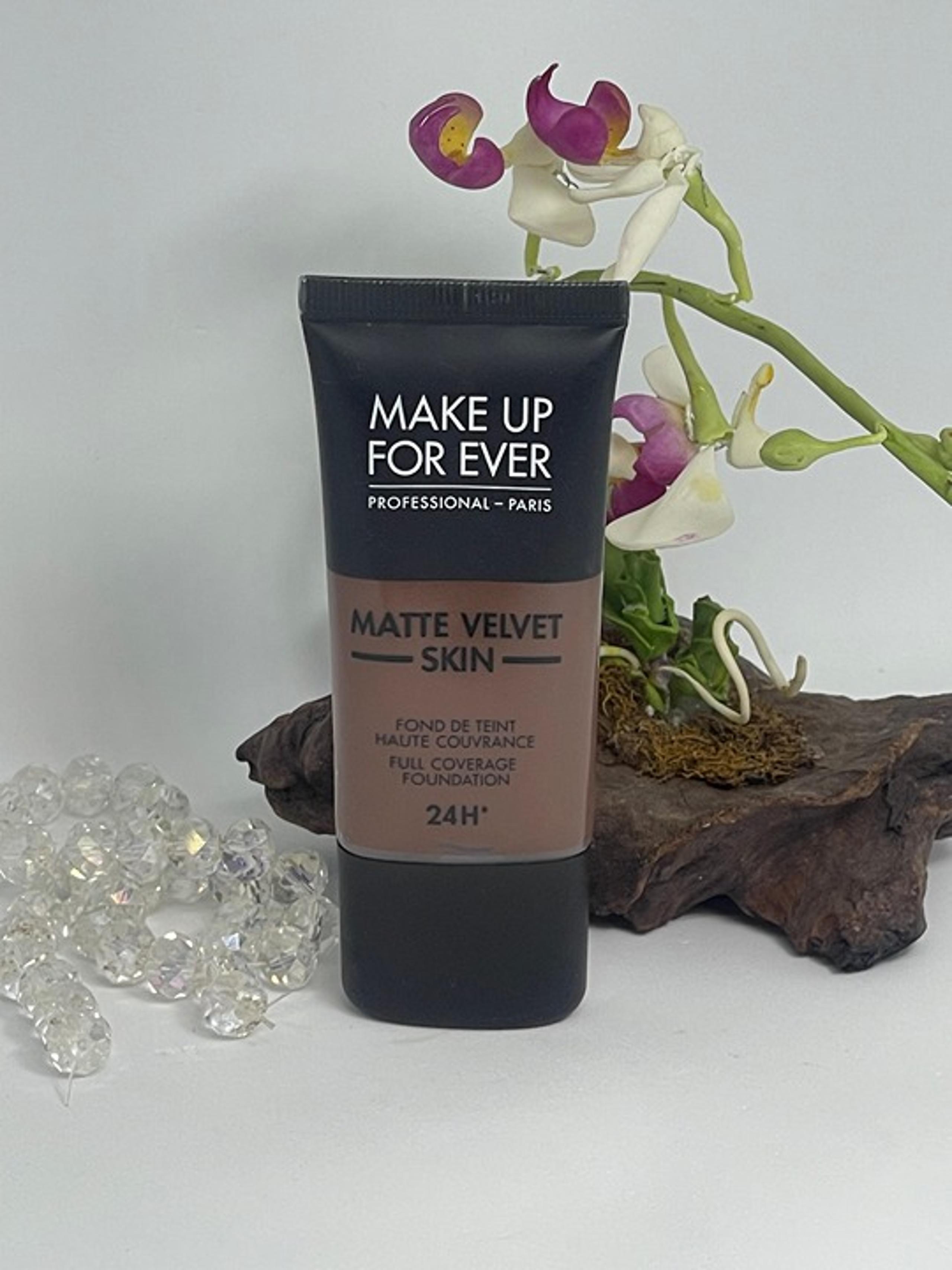 Make Up For Ever Matte Velvet Skin Liquid Full Coverage Foundation - R560 - New