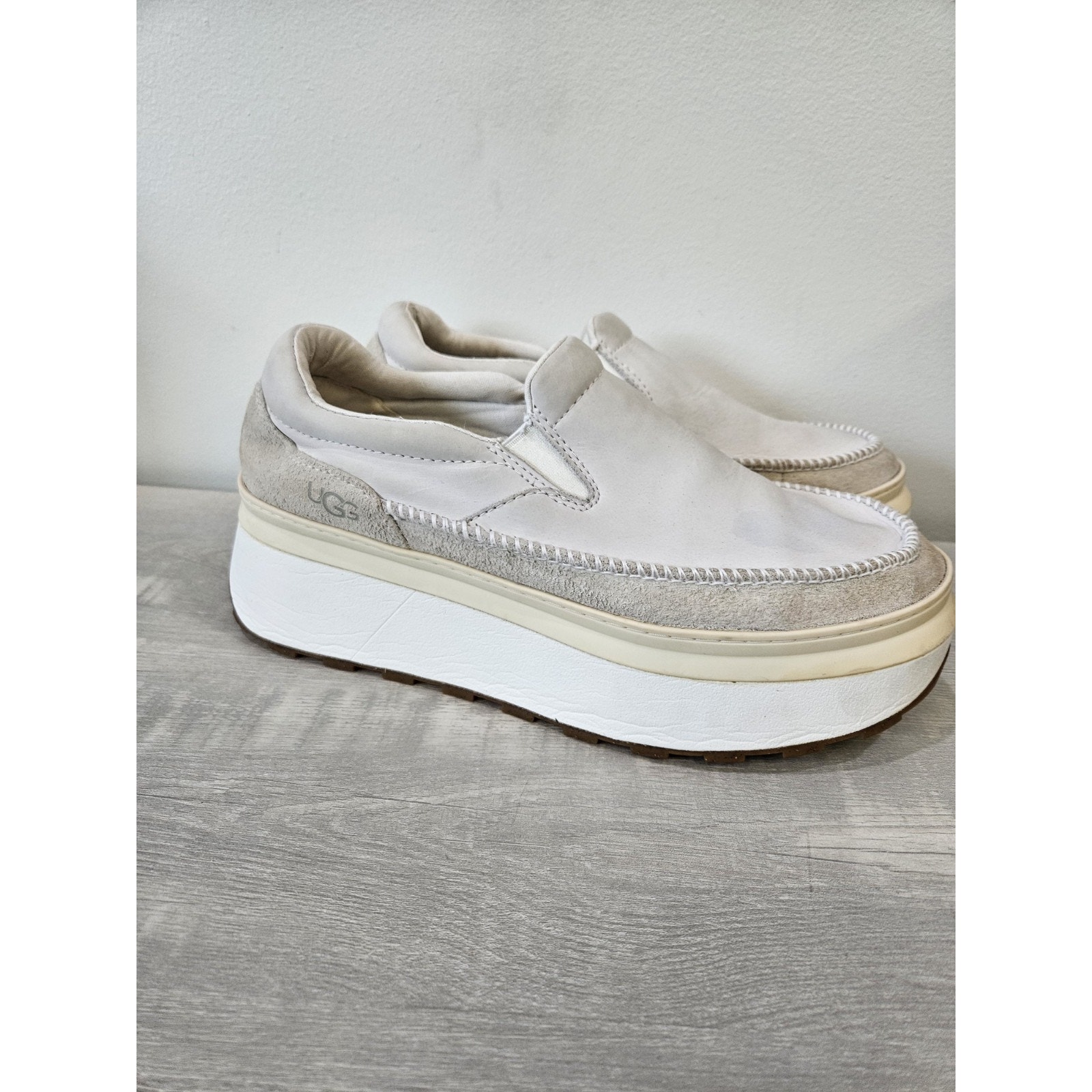 Ugg Marin Slip On Platform Size 10 Cream Canvas Shoes