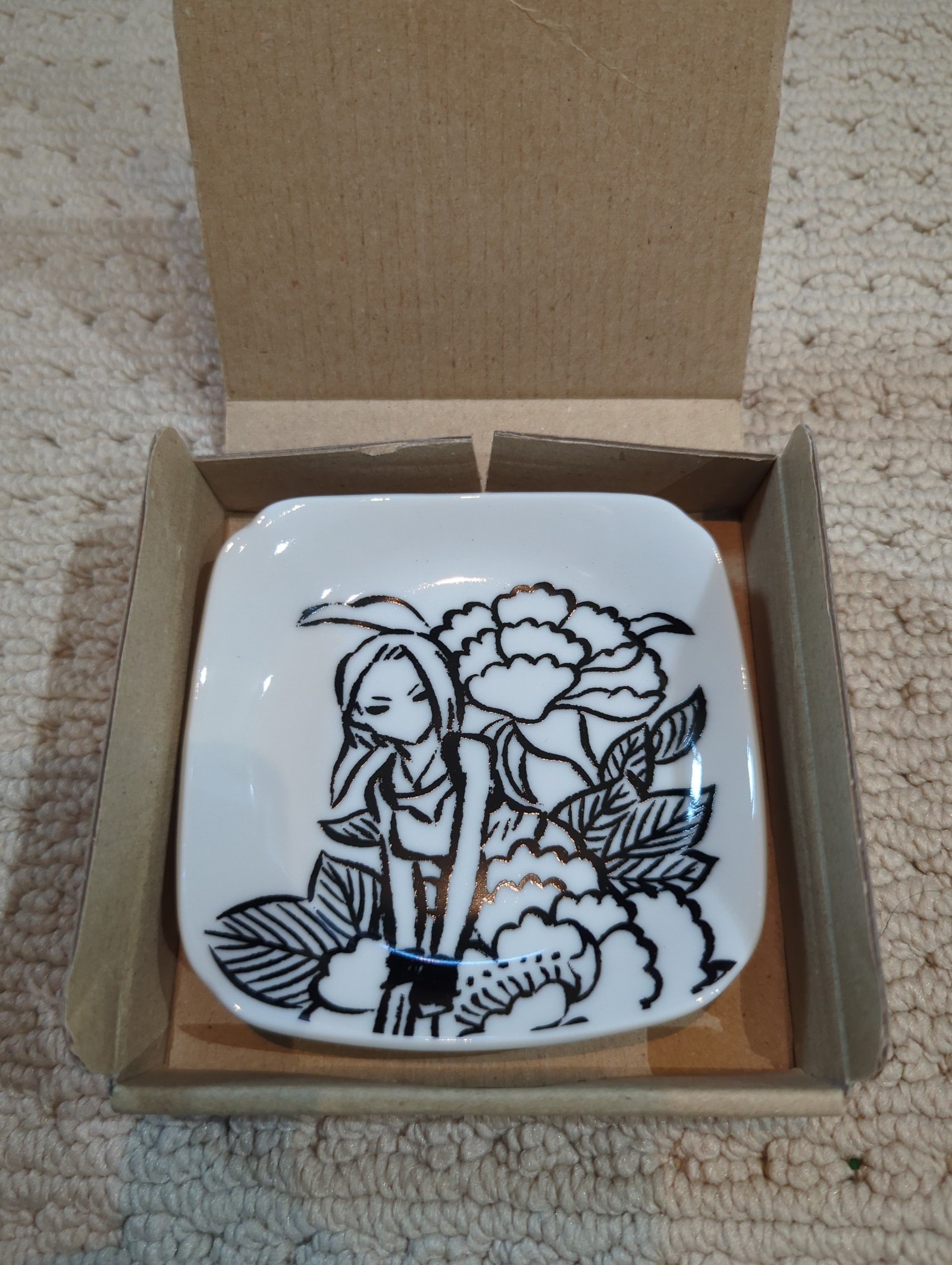 Resident Evil Jill Valentine ceramic plate