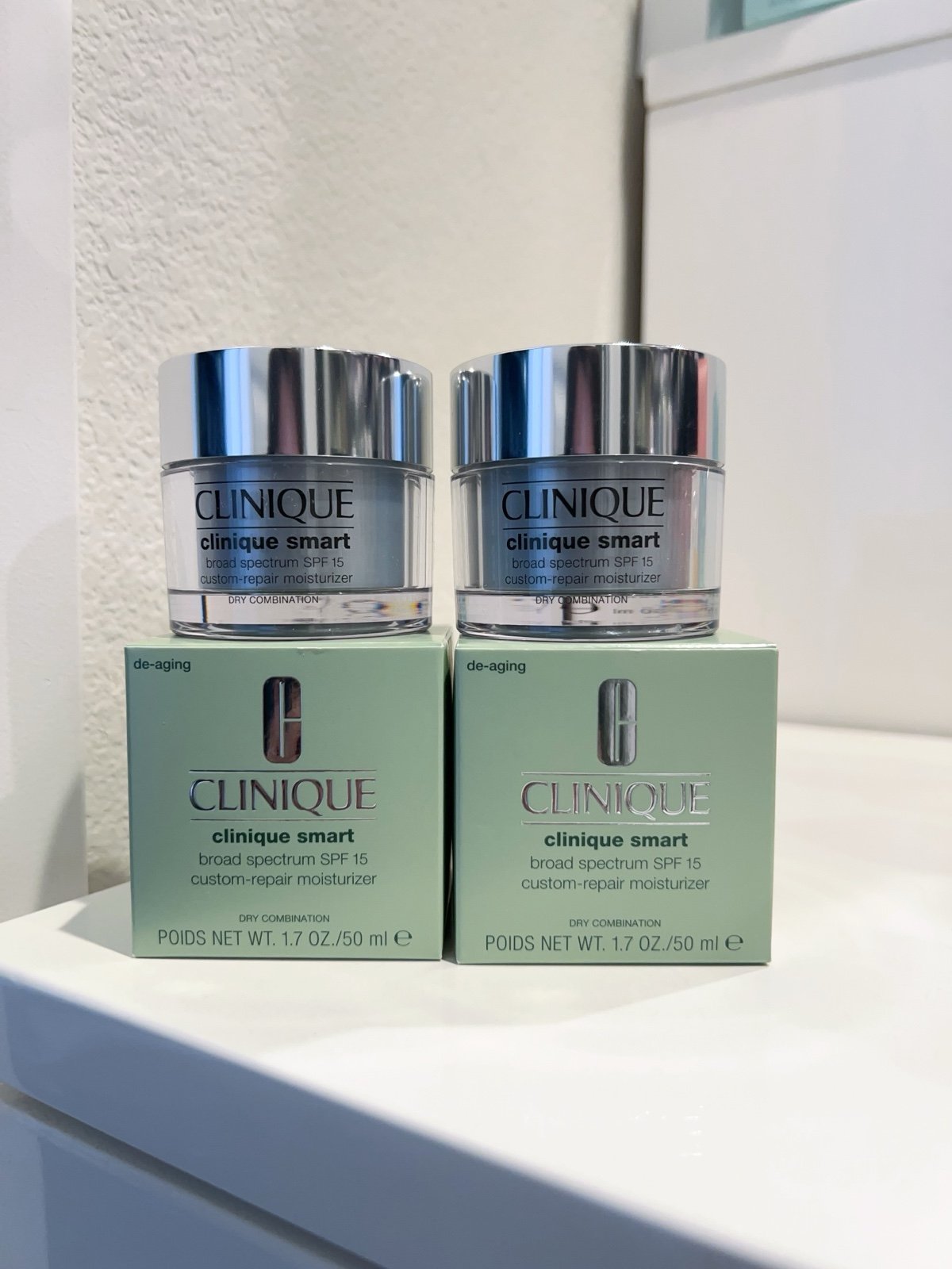 2PCS Clinique Smart Custom-Repair Moisturizer Broad Spectrum SPF 15 50ml*2