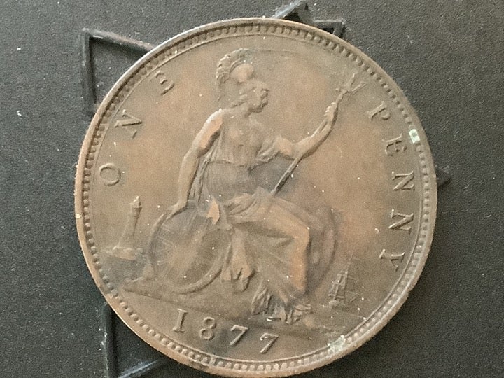 1877 Small Date Great Britain 1 Penny