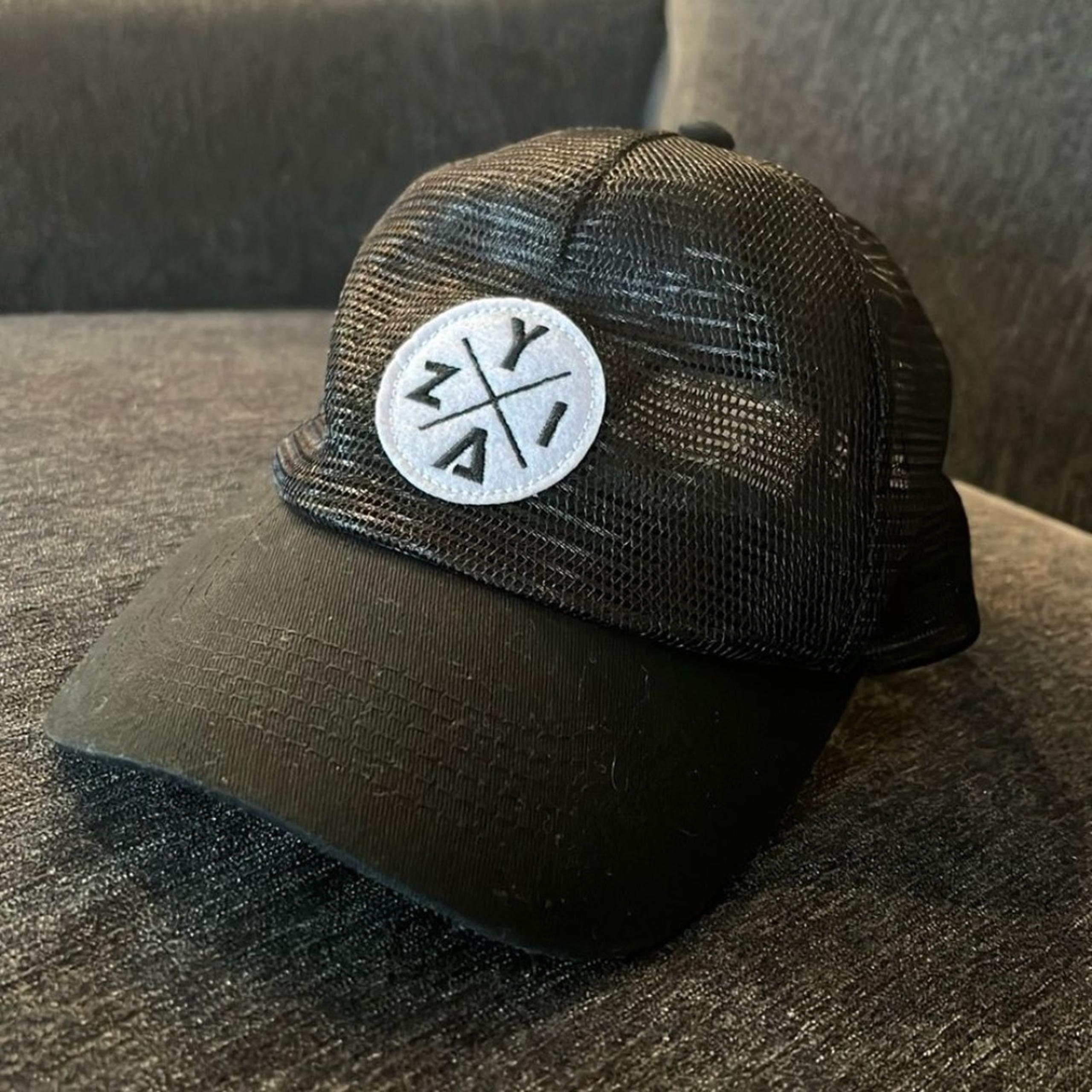 ZYIA Mesh SnapBack Trucker Hat