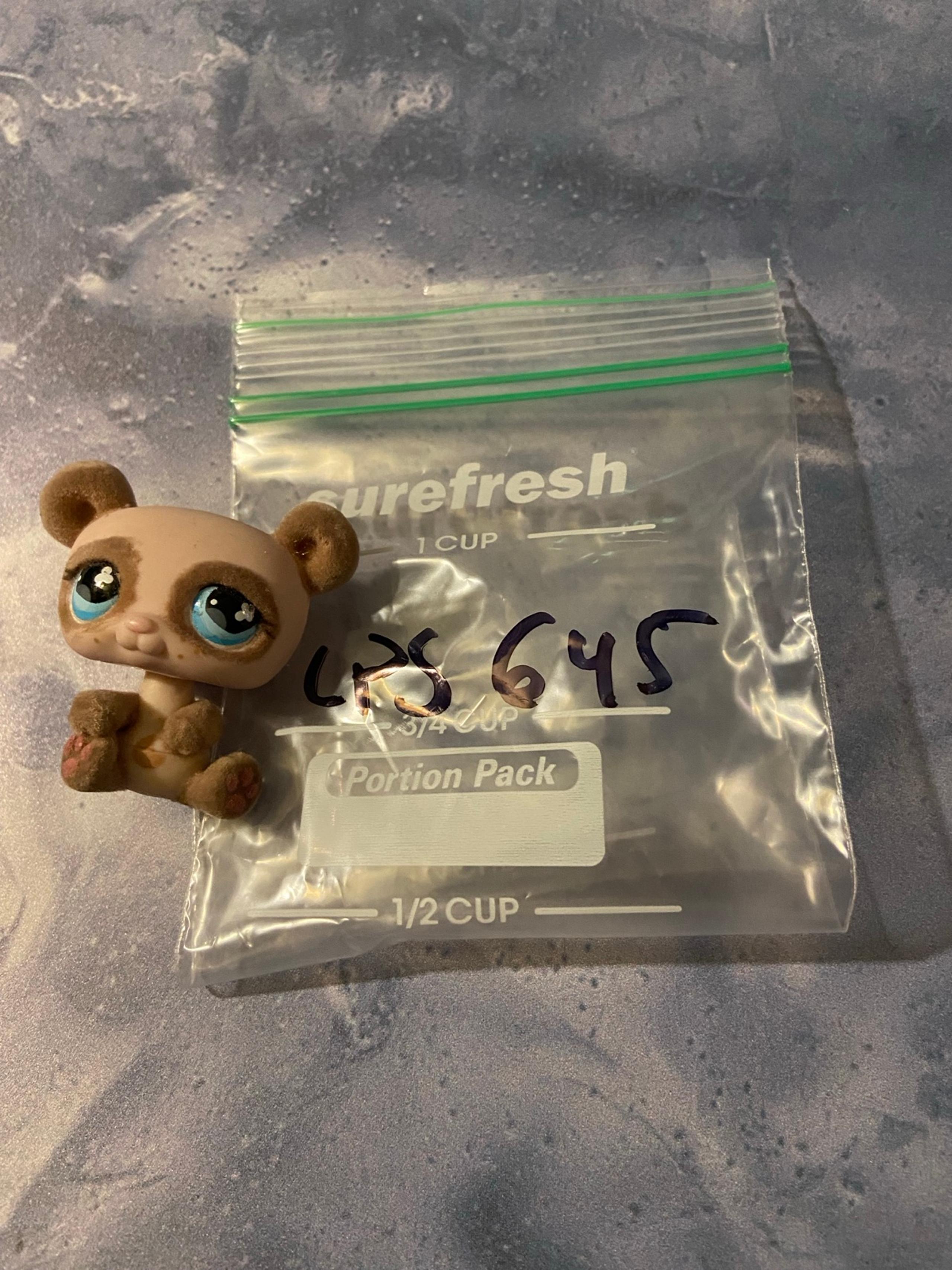 2007 Littlest Pet Shop Fuzzy Flocked Panda  #645 with magnet