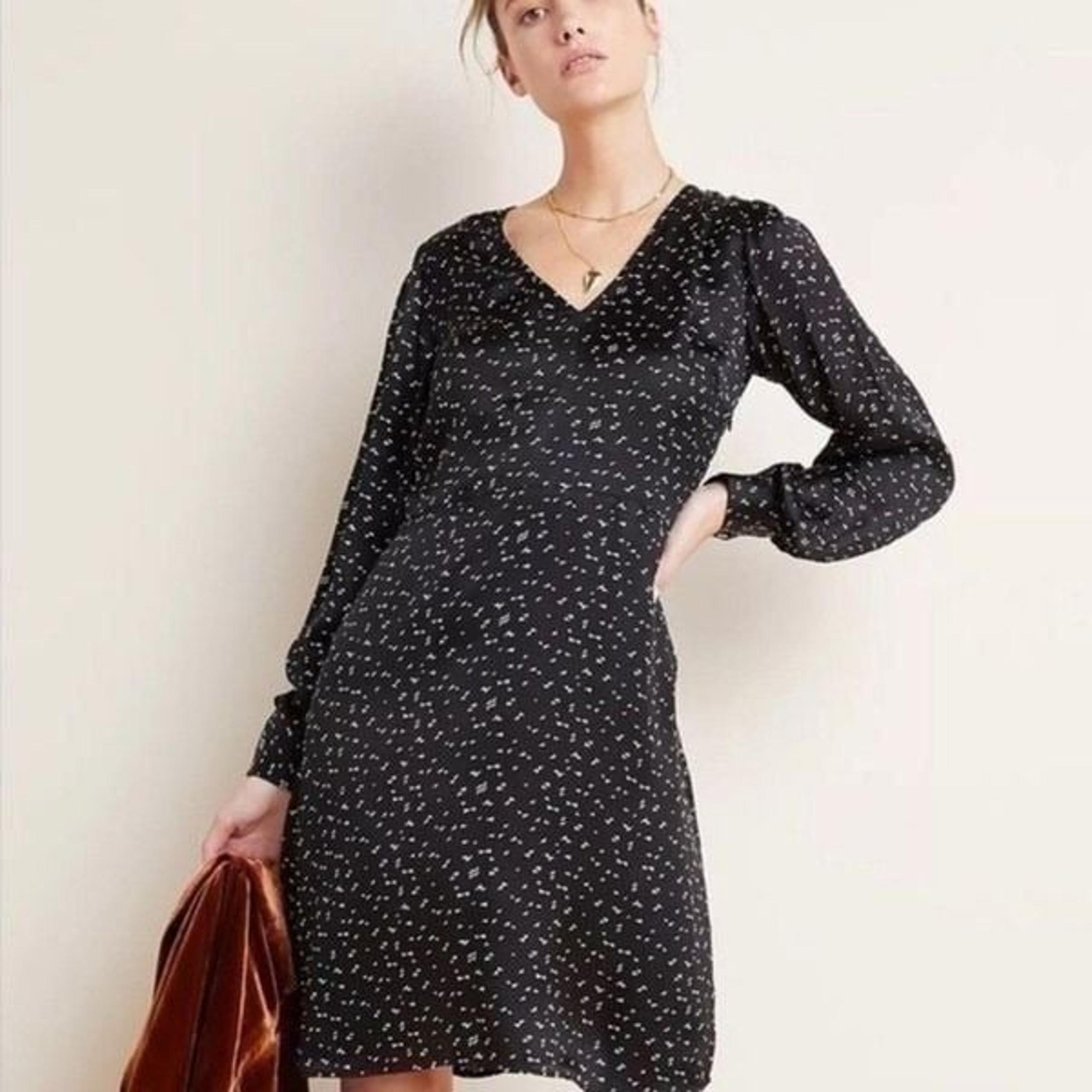 VELVET BY GRAHAM & SPENCER RACHEL SATIN TUNIC DRESS sz Small.  NWOT