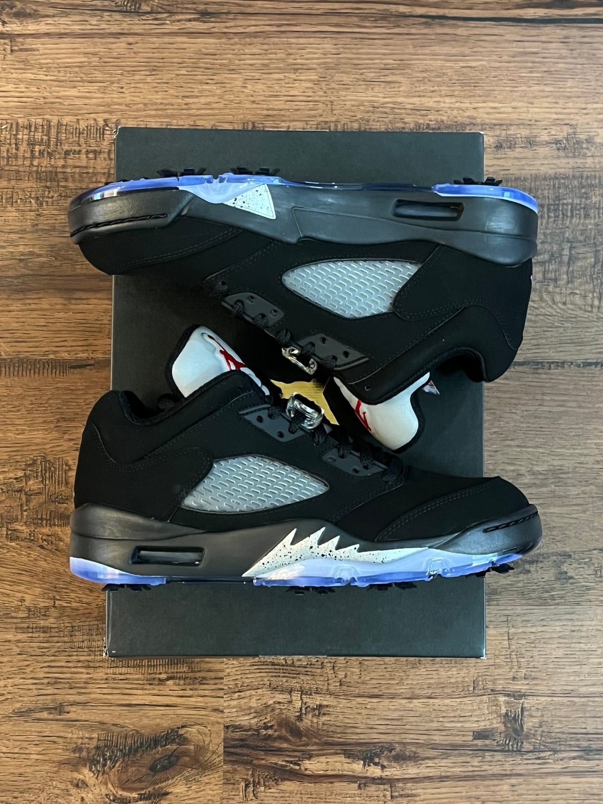 Jordan 5 Low Golf ‘Black Metallic’ (size mens 8/wmns 9.5)