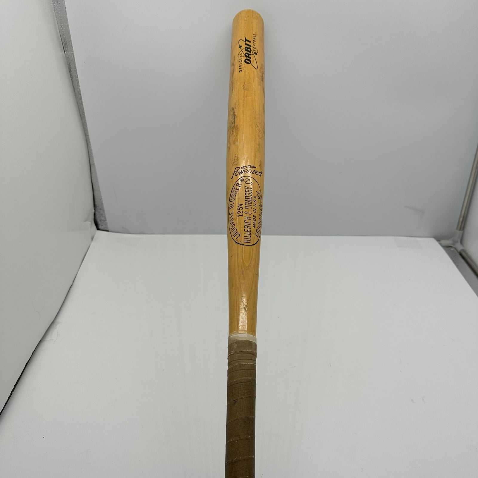Louisville Slugger 125V HILLERICH & BRADSBY 33 SOFTBALL BAT Wooden USA Orbit