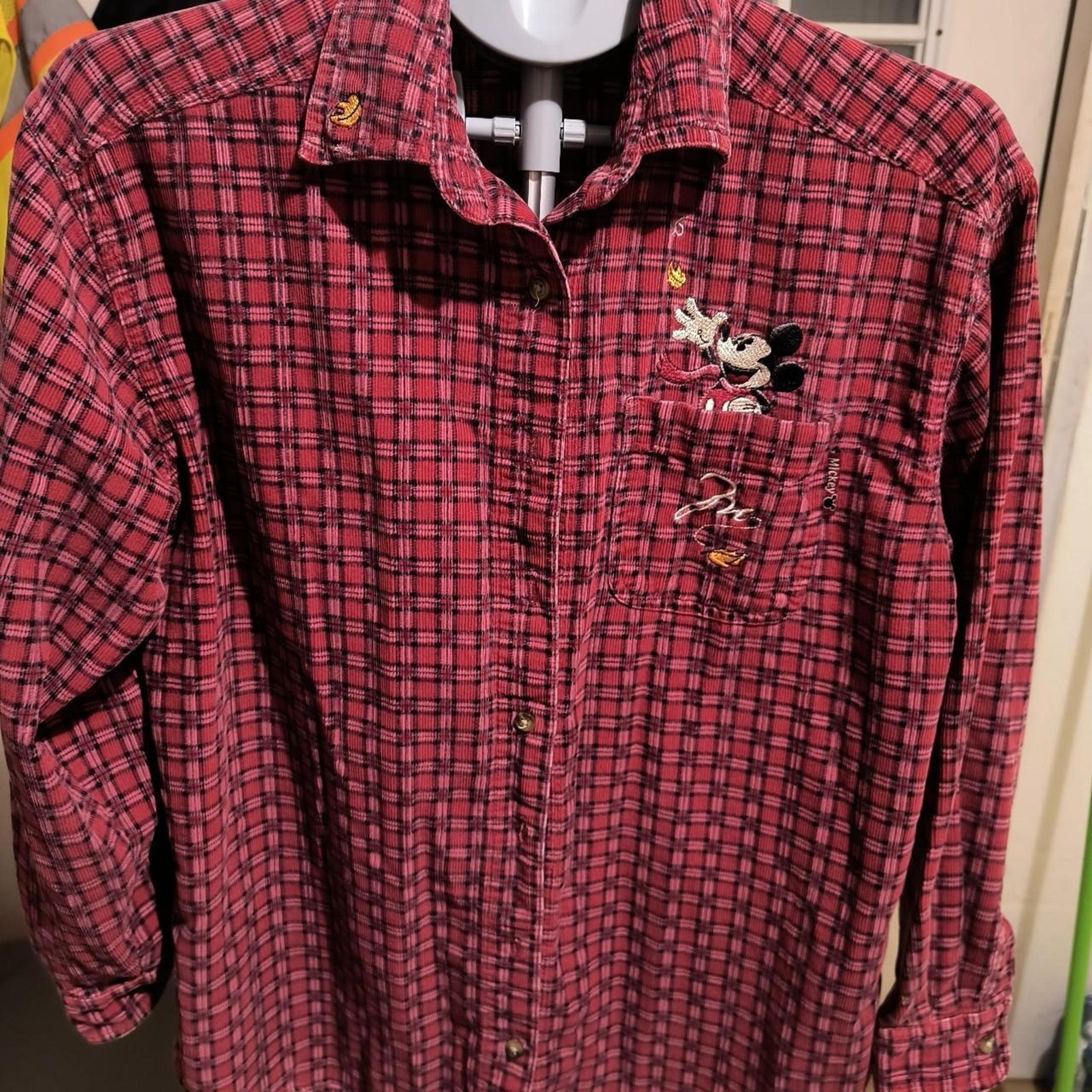 Vintage Disney Womens Small Flannel Soft Warm Autumn Fall Shirt