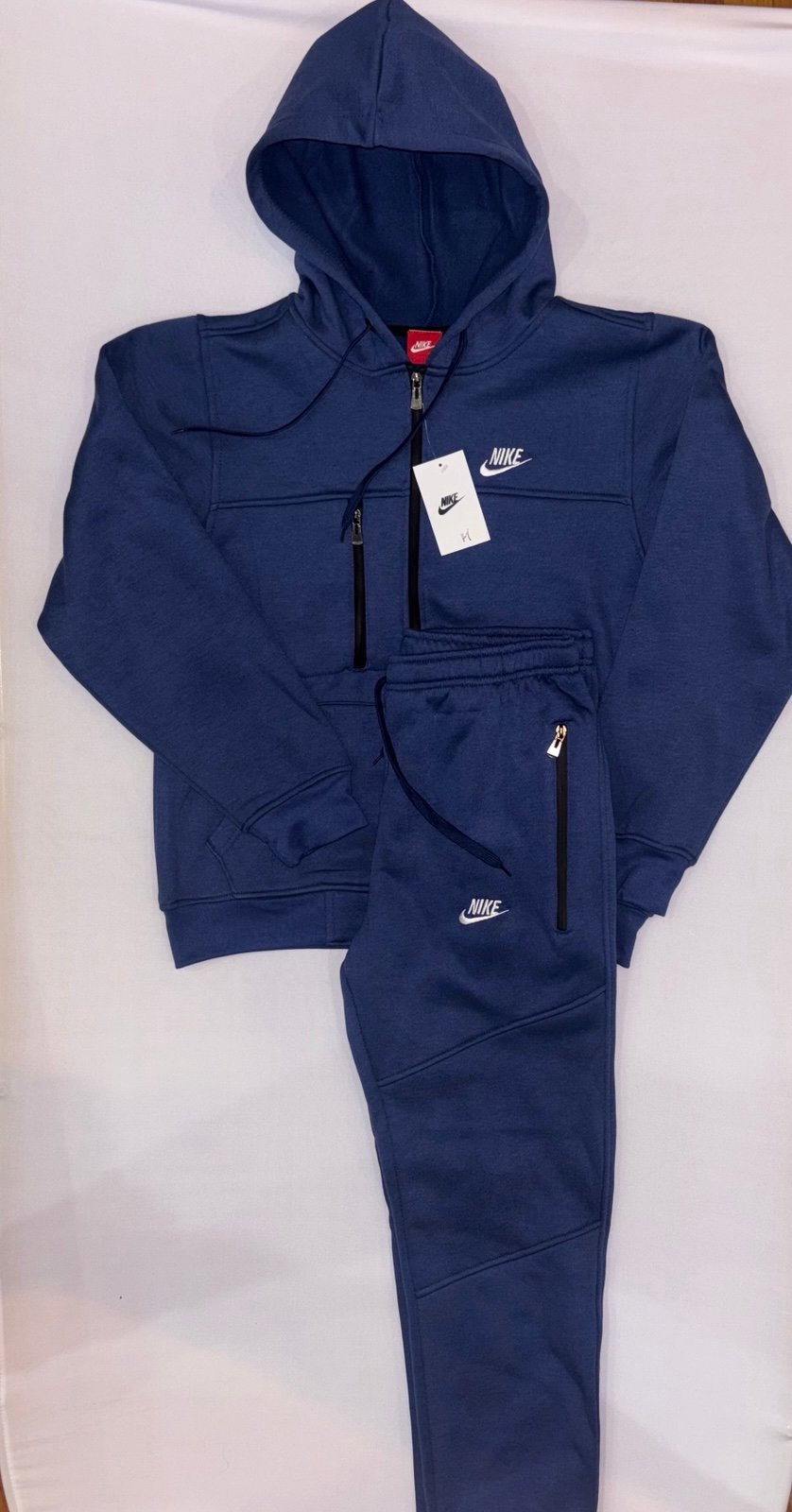 Nike sweatsuit