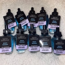 Bath and body works wallflowers