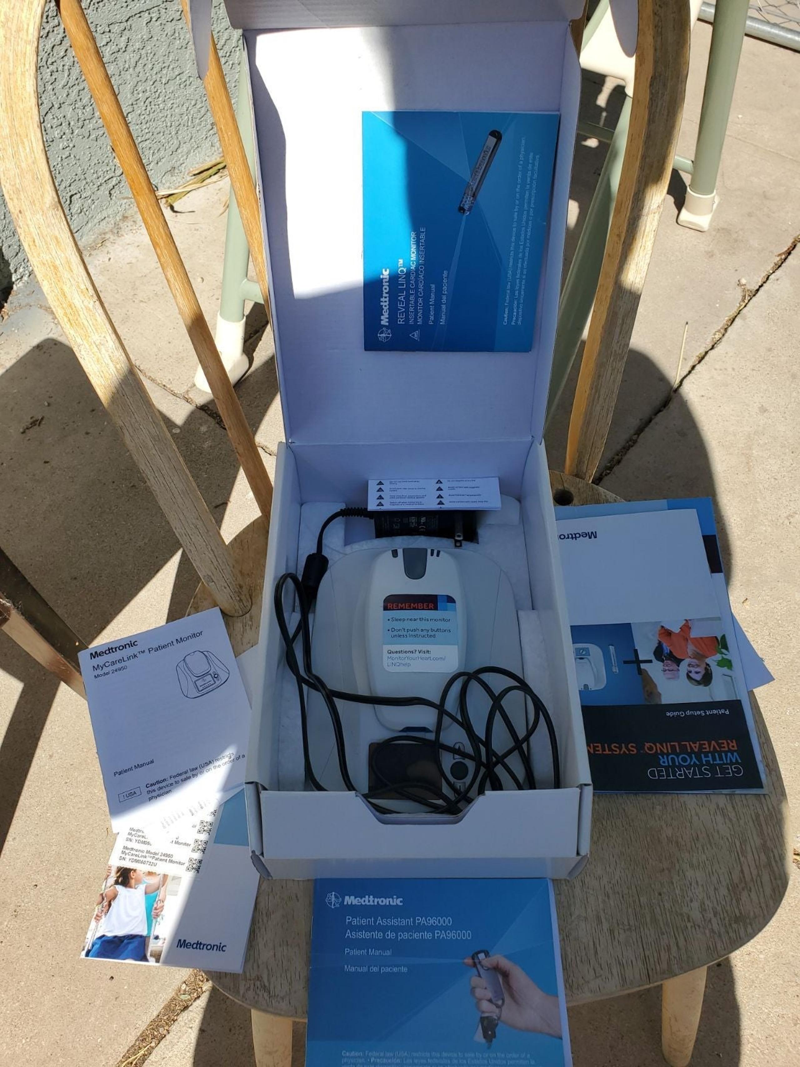Mycarelink Patient Monitor PA96000 Medtronic For Use With Reveal Linq Insertable