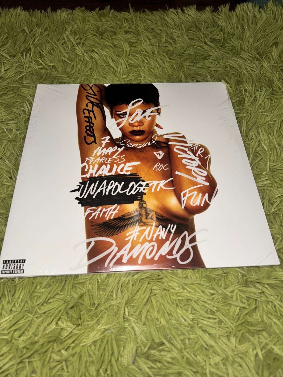 Rihanna x Unapologetic Vinyl