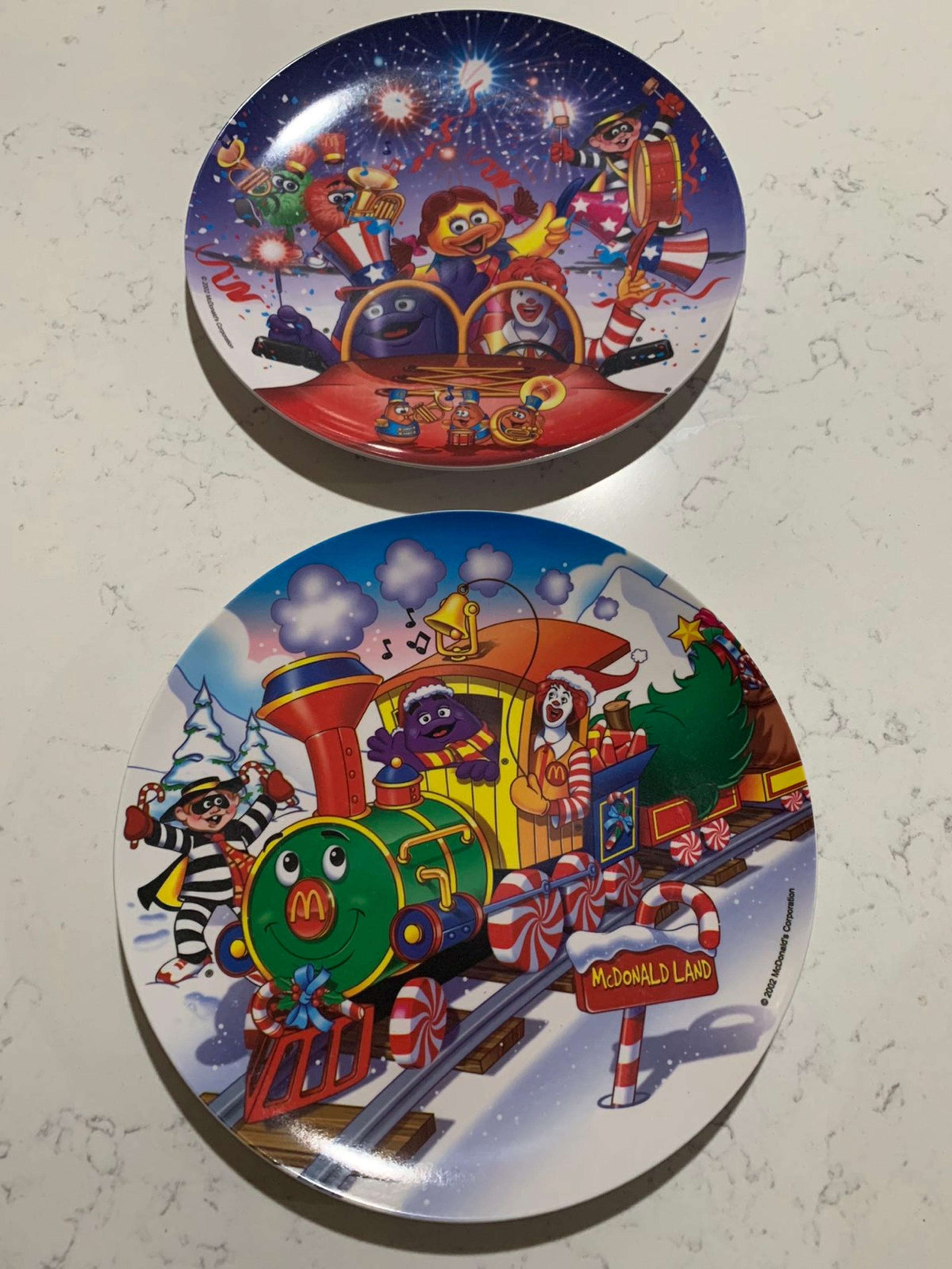 McDonald’s Decorative Holiday Plates (9 Plates)