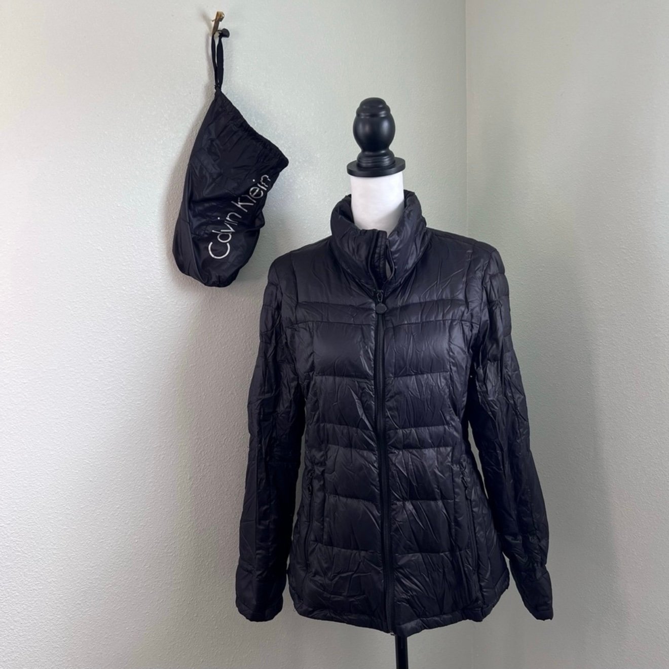 Calvin Klein Packable Lightweight Premium Down Black Jacket Size M