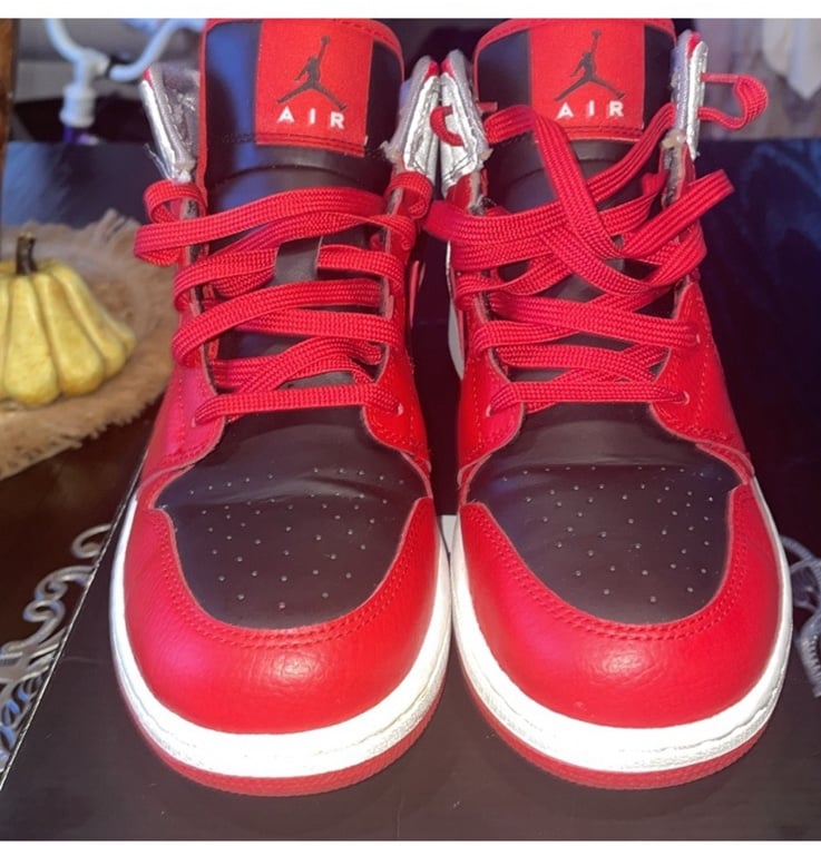 Air Jordan 1 MID (GS)