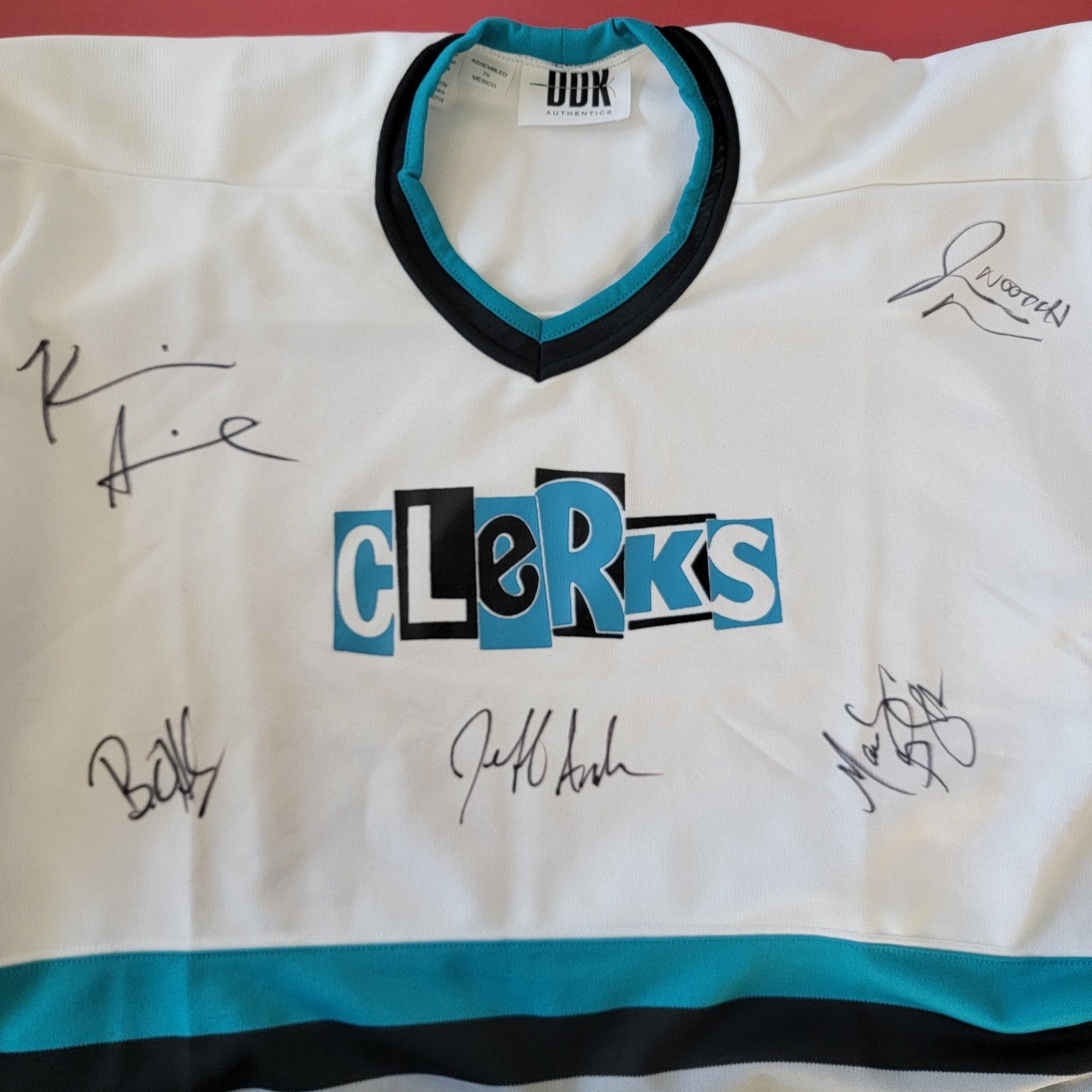 Clerks original video store signed promo Jersey