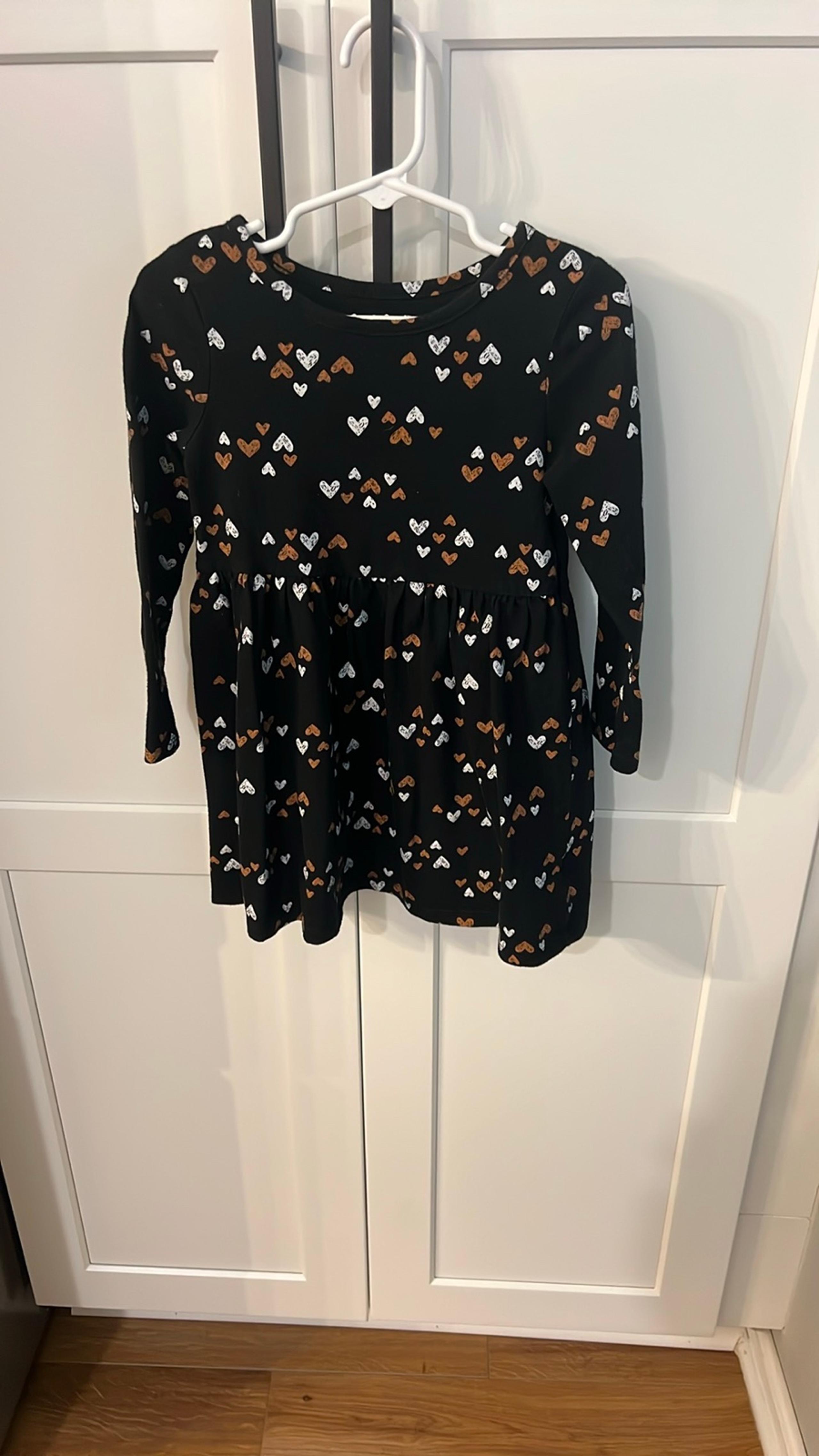 Girls dress