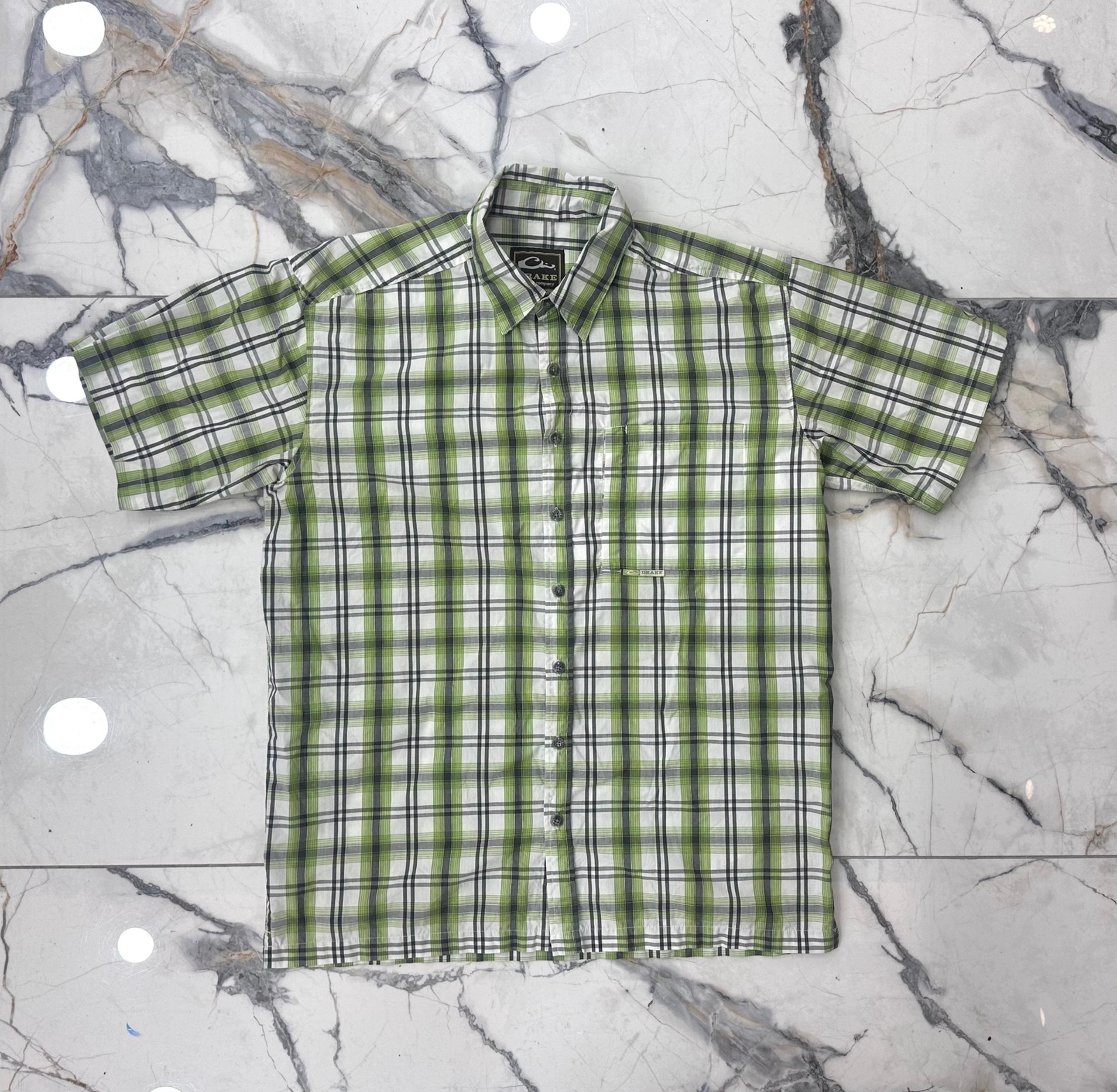 Drake Short sleeve Button Down Shirt Mens Size Medium