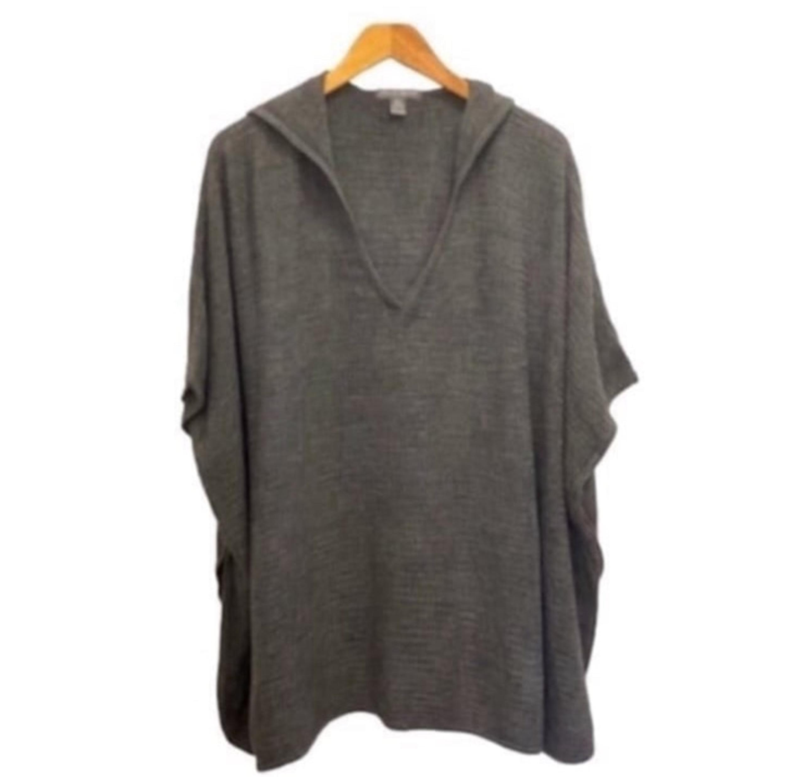 Maternity A Pea in the Pod Poncho Cape
