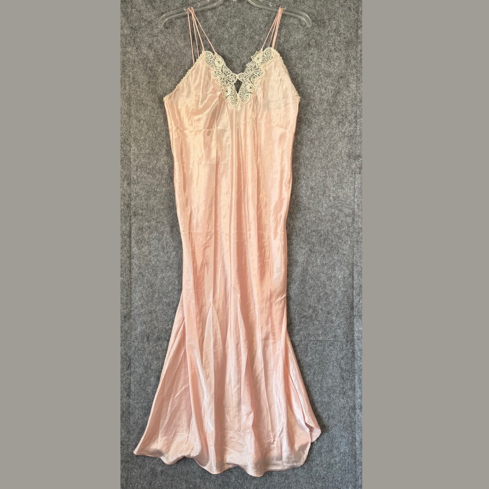 Vintage Cira Tom Bezduda Satin Lace Nightgown Lingerie Size Small Pink Bridal