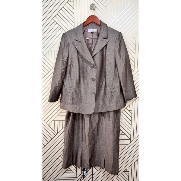 Tahari Arther S Levine 2 Piece Women Skirt Suit Brown 53% Linen Sz 16W NWT