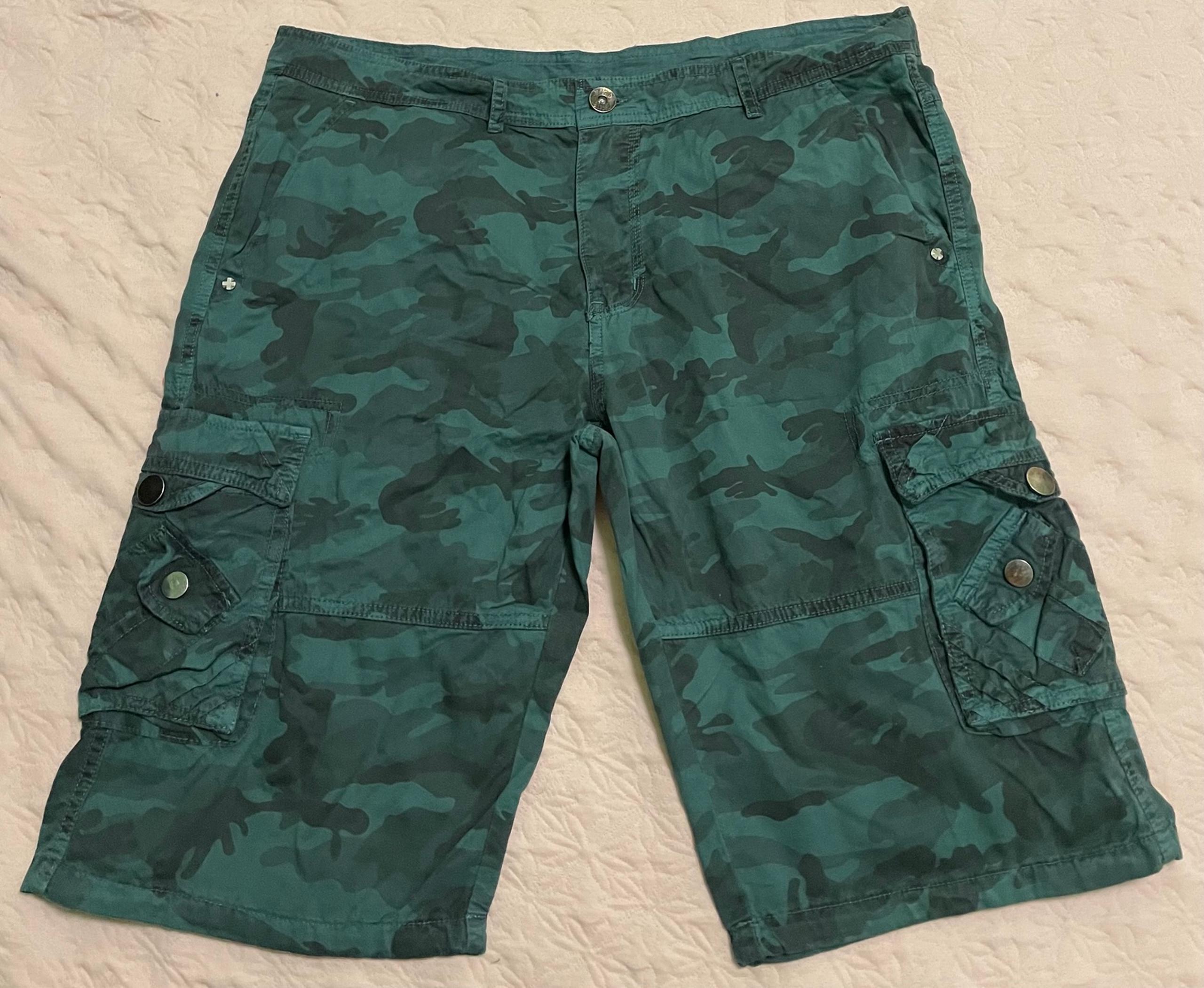 Men’s Cargo Shorts Size 36