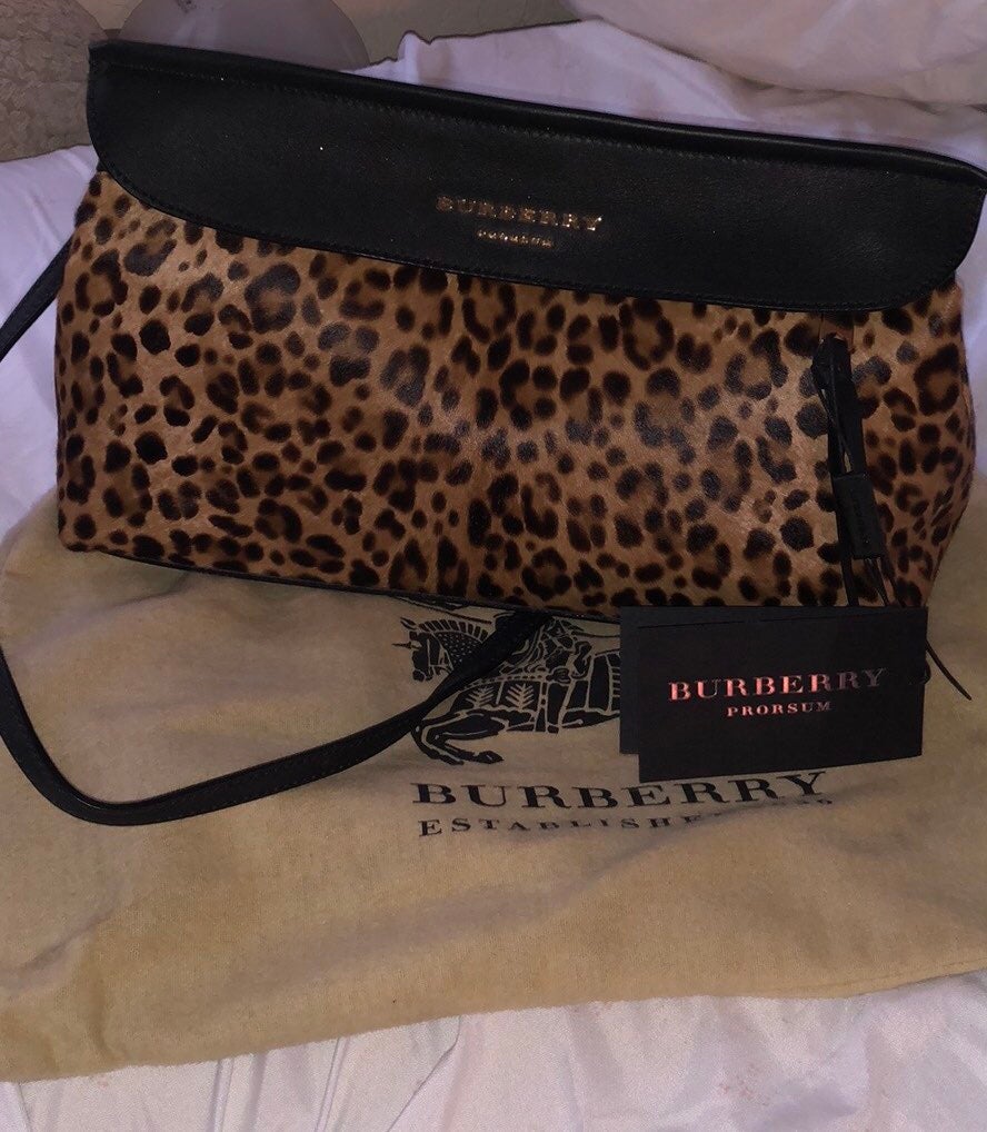 Brand new Burrberry purse