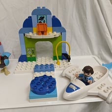Miles' Stellosphere Hangar (Miles from Tomorrowland; Duplo #10826)