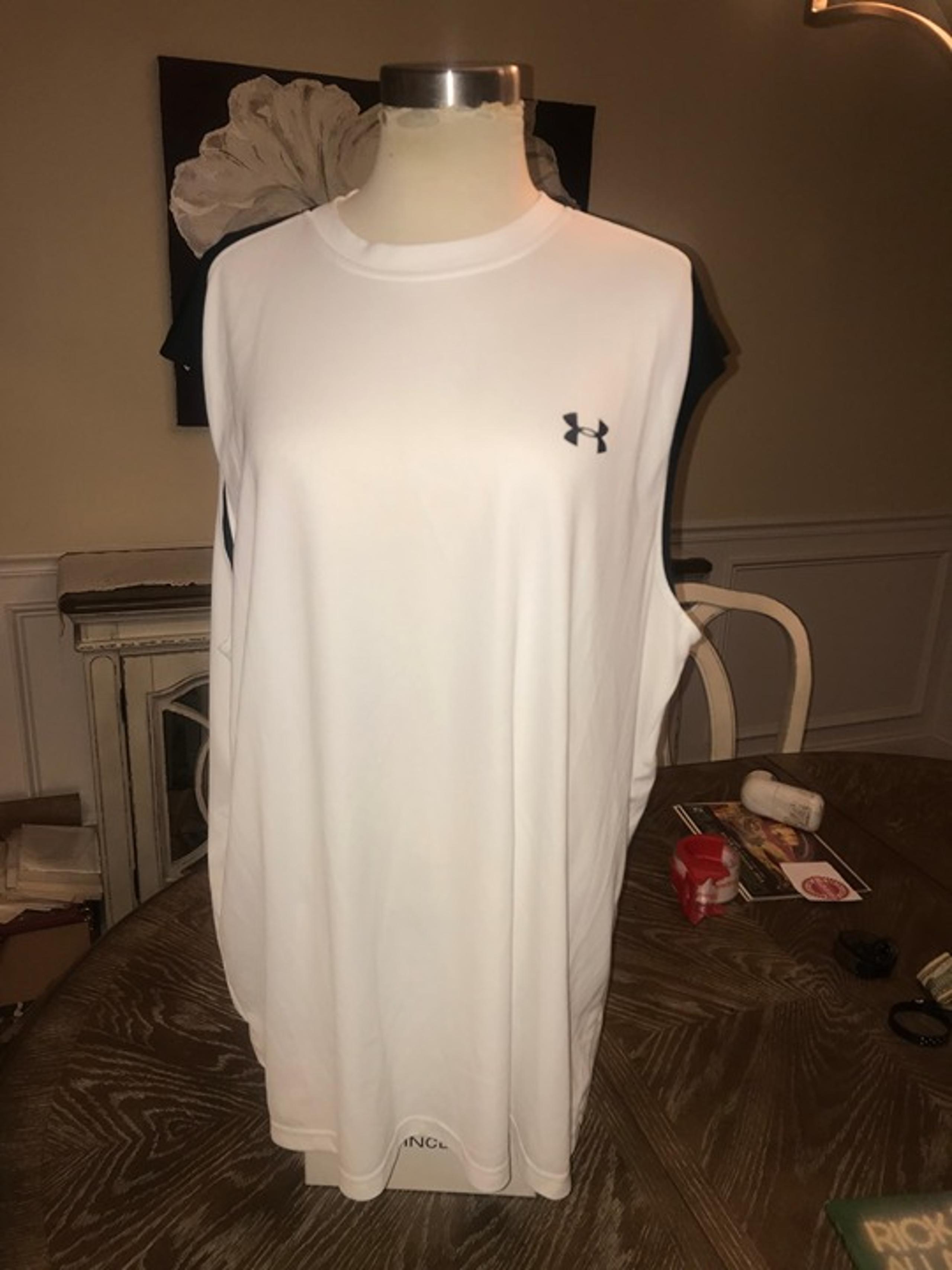 UNDER ARMOUR XXL 100% POLYESTER men's white athletic tank top