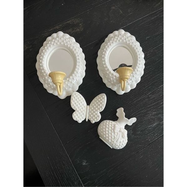 Vintage Burwood Hard Plastic Wall Sconces & Wall Art Butterflies Vase EUC