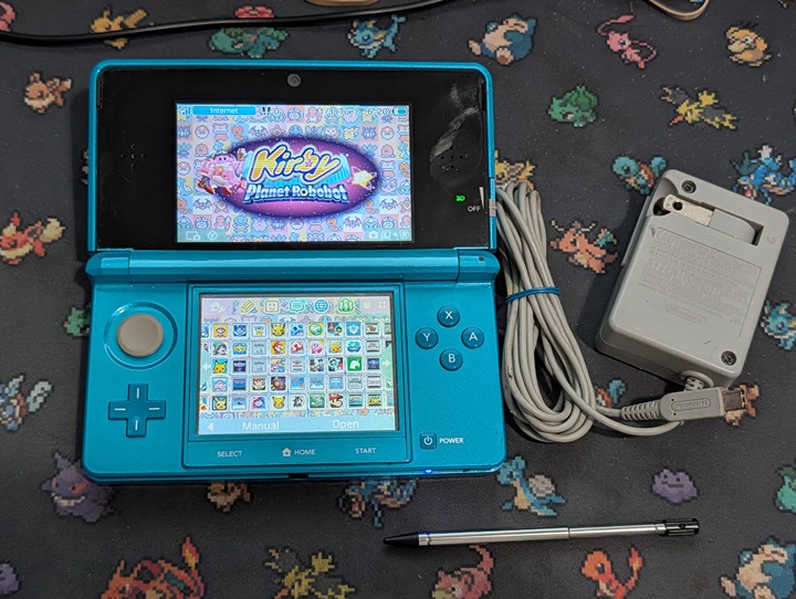 Light Blue Nintendo 3DS - Free Shipping w/Pokemon Bank, 100+Games, Charger LB13