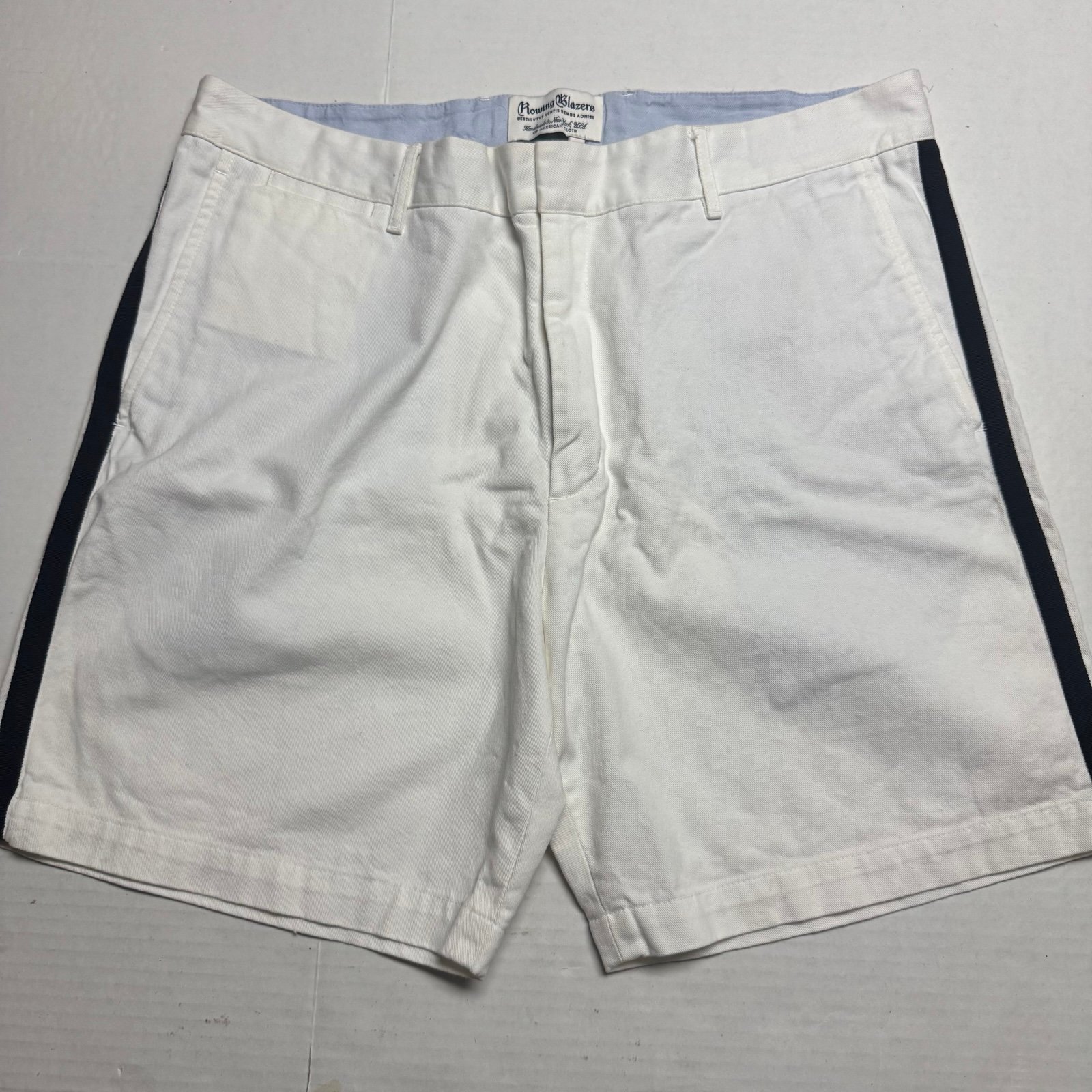 Rowing Blazers 7.5 Inseam Twill Flat Front Chino Shorts In White, Black 34
