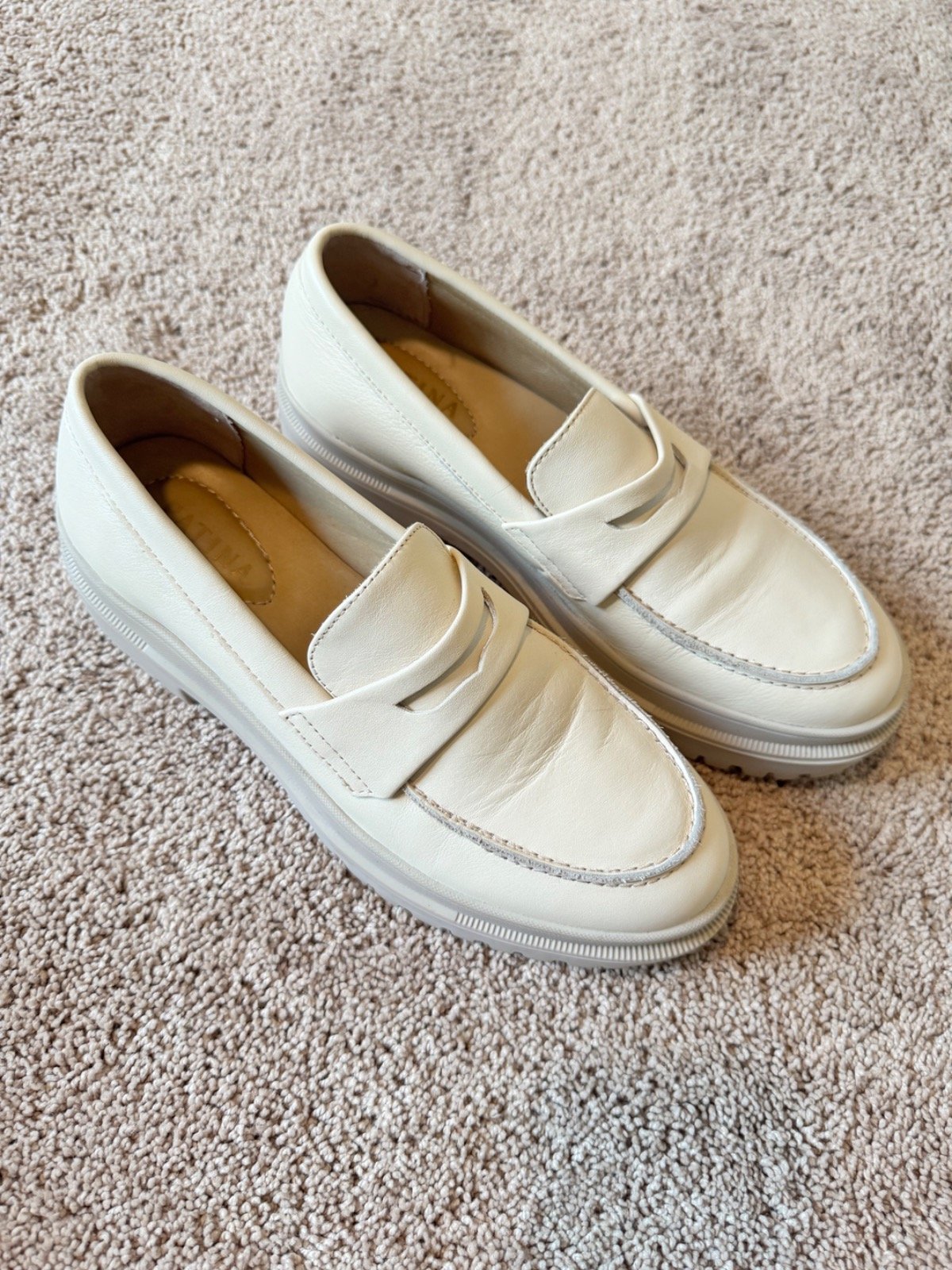 Patina leather loafers in ivory. Size 9.