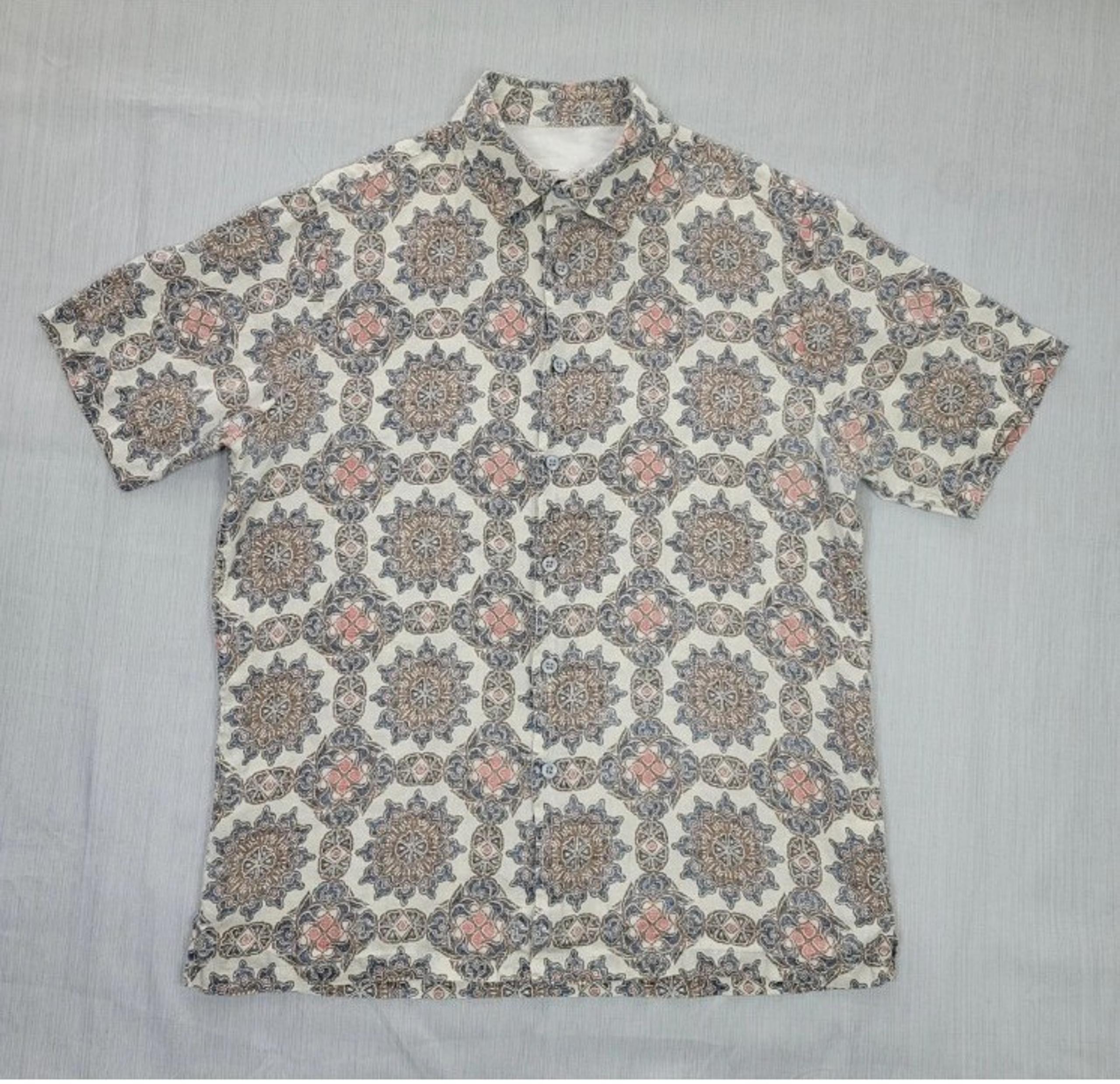 Tasso Elba Shirt Mens XXL Multicolor 100 % Linen Medallion Print Button Up