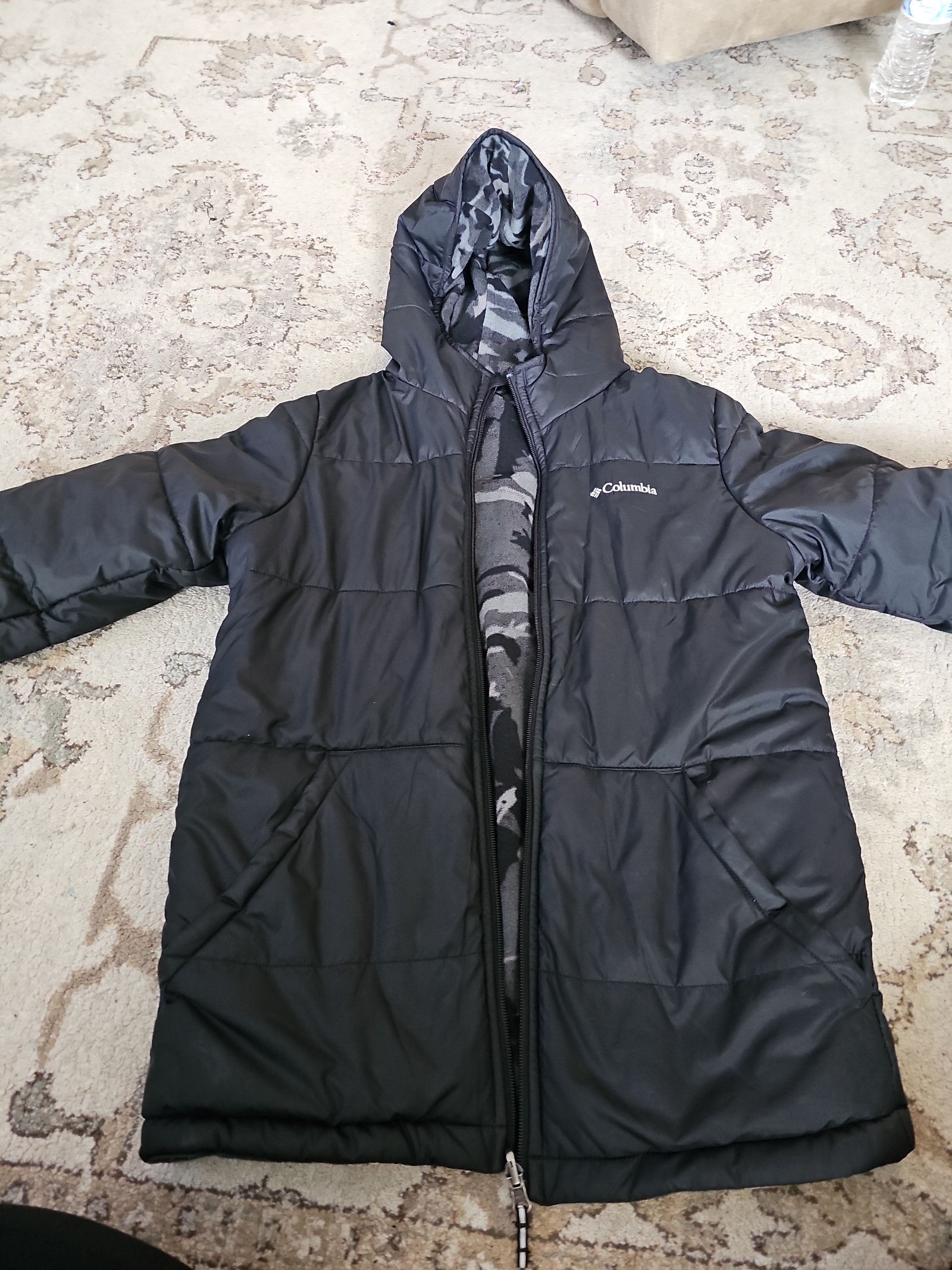 Boy Coloumbia reversal puffer jacket