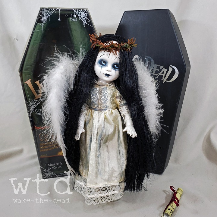 living dead dolls Bathory Bloody | eBay