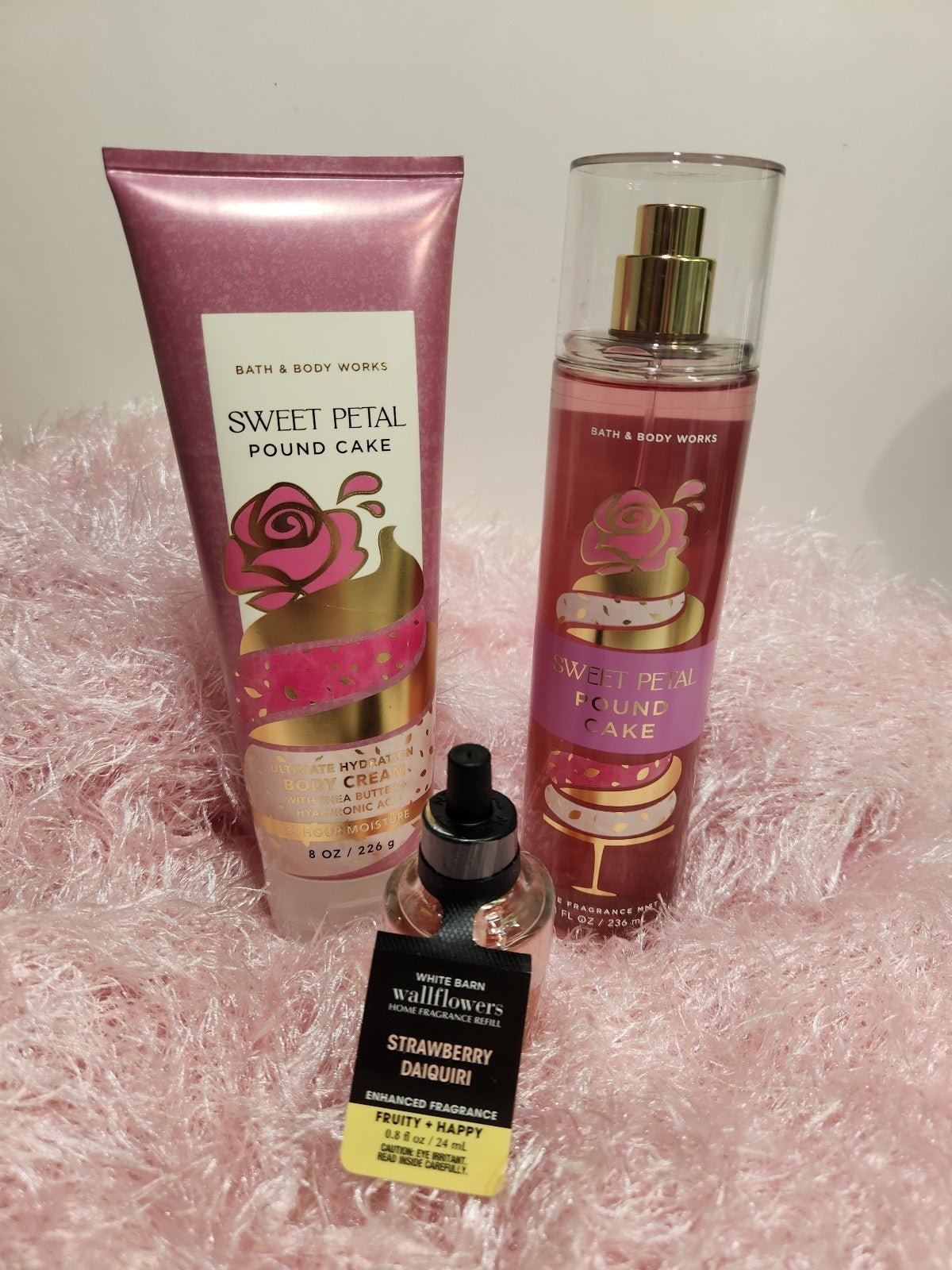Bath & Body Works Limited Edition - Sweet Petal Poundcake & Strawberry Daiquiri