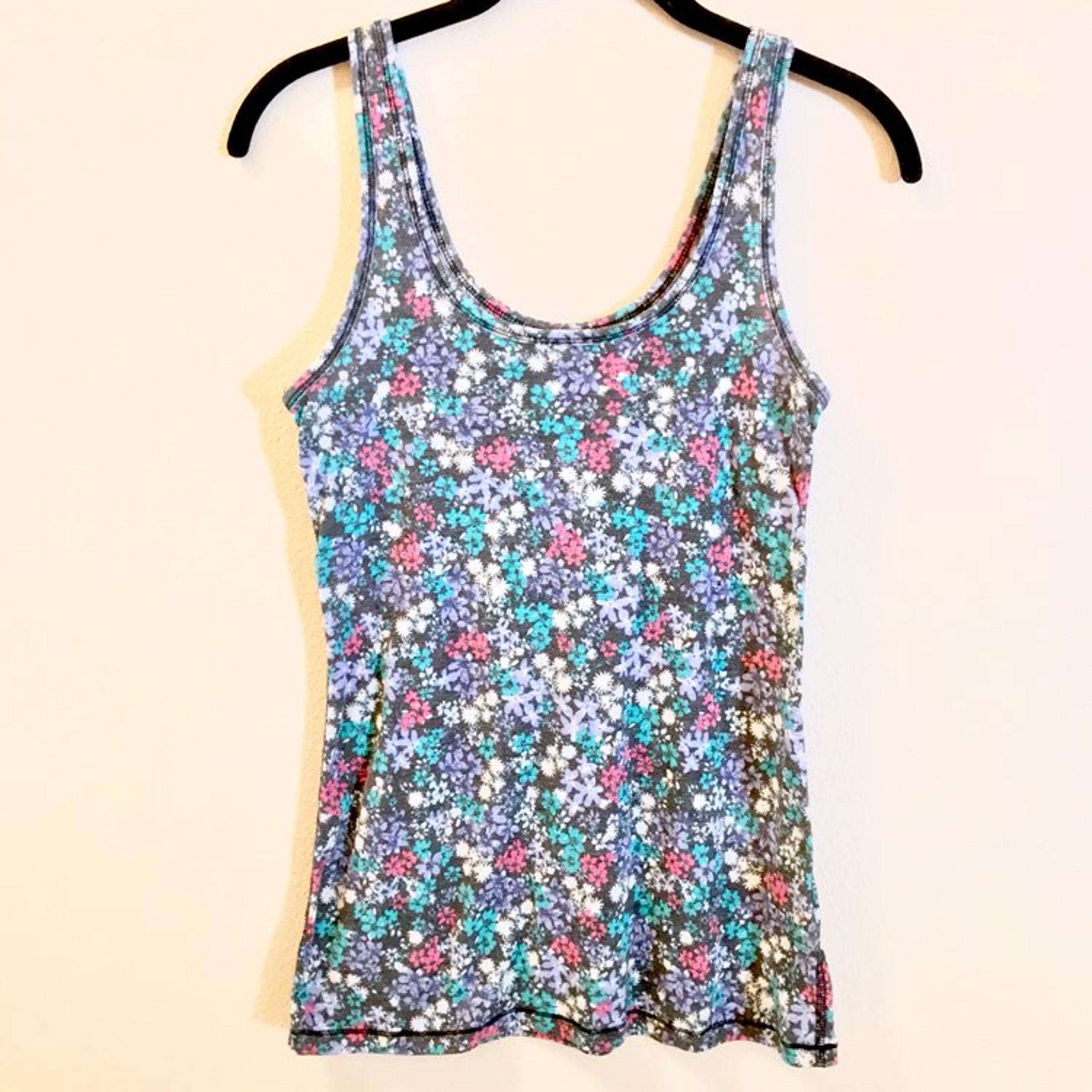 SO Floral Tank Top - Size Medium