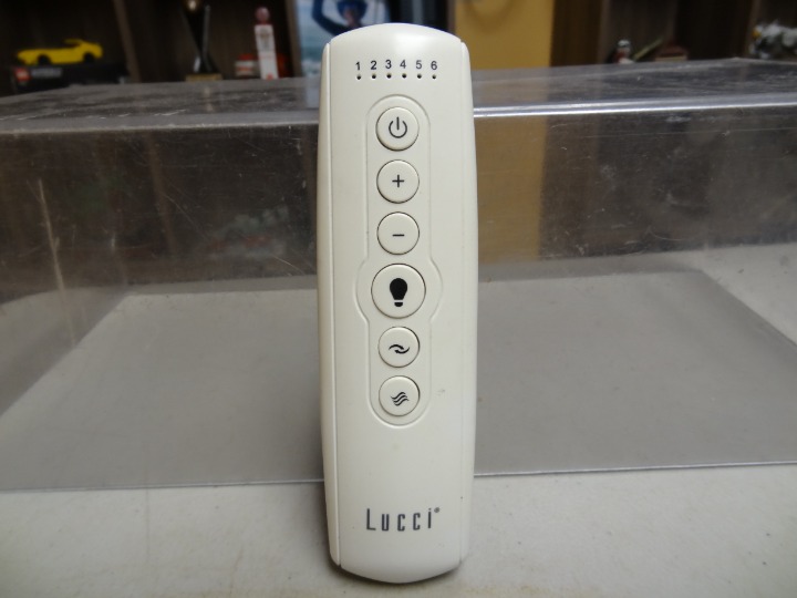 LUCCI AIR AKMANI CEILING FAN REMOTE CONTROL