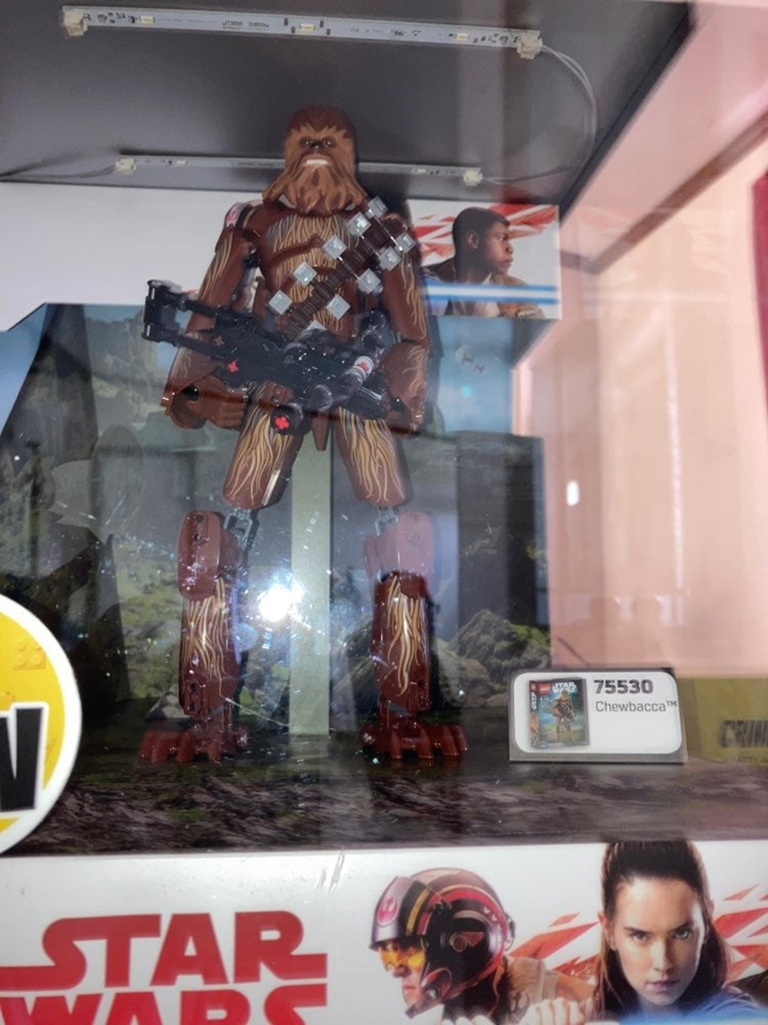 LEGO Star Wars minifigures last display