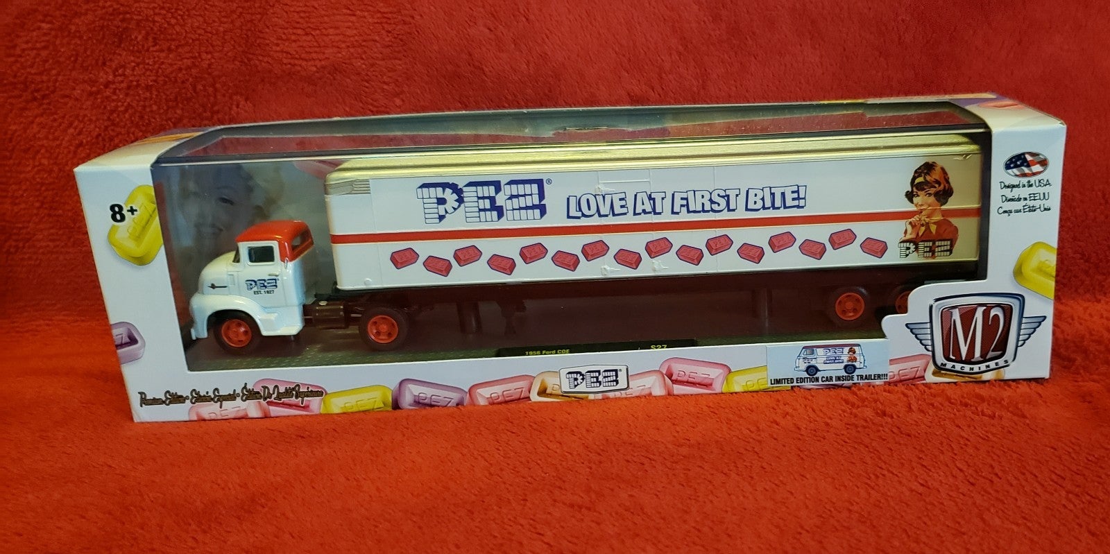 M2 Machines Pez Trailer white with car inside