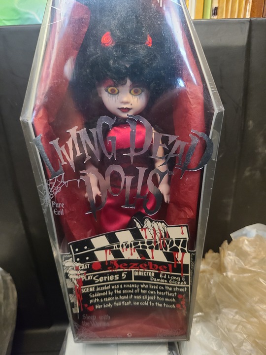 Living Dead Dolls Jezebel