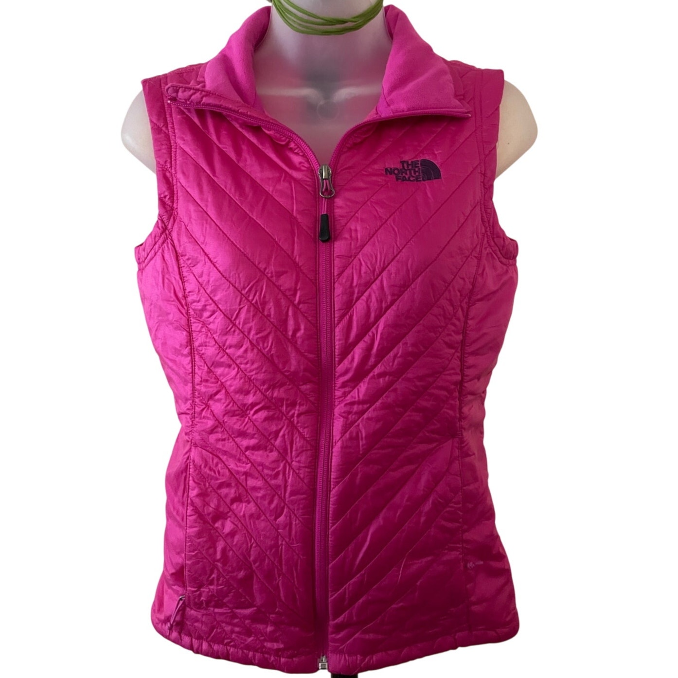 The North Face Womens Size XS Hot Pink Lightweight Vest
