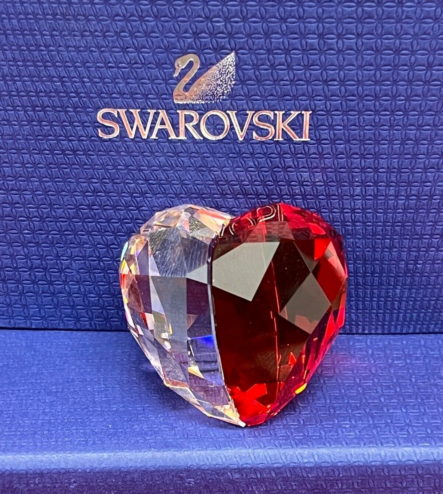 Swarovski Crystal Love Heart, Light Siam 5069539 NIB