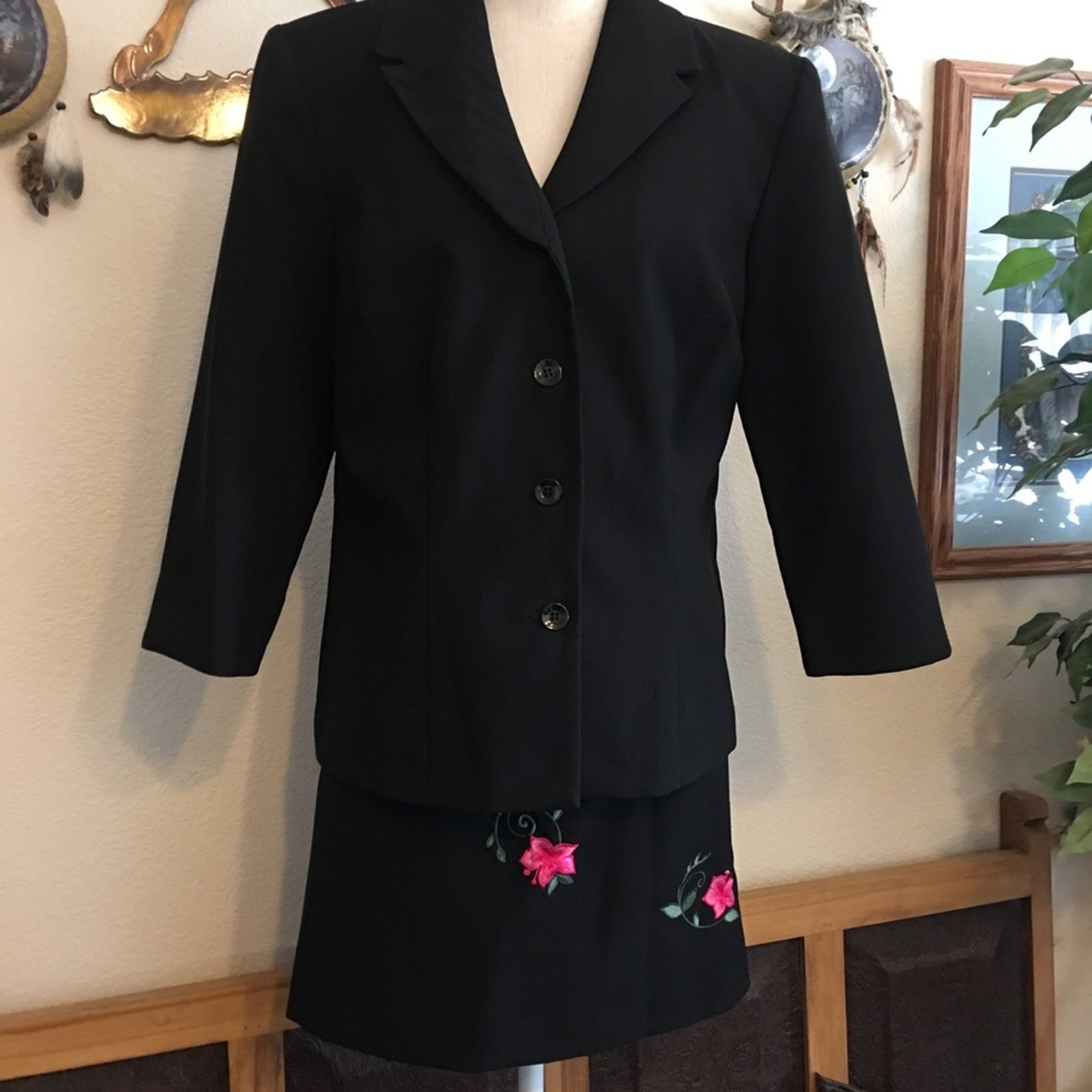DBY pink floral embroidered skirt and jacket set