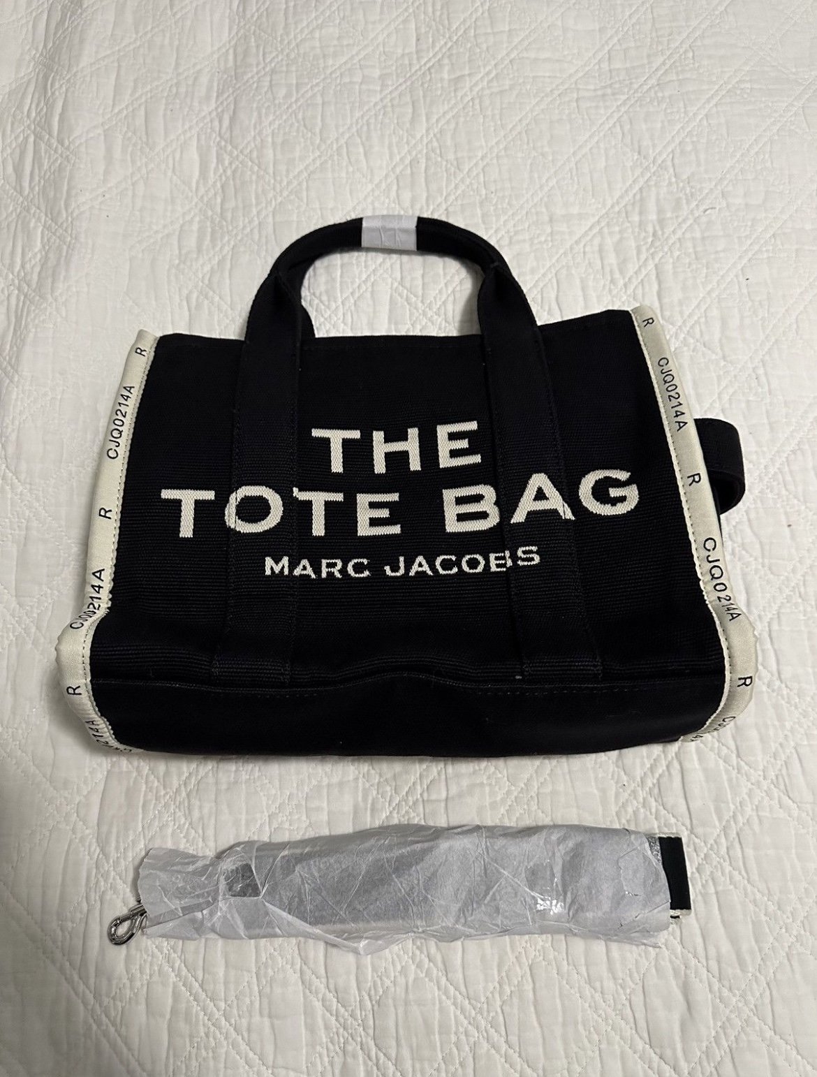 MARC JACOBS the tote bag