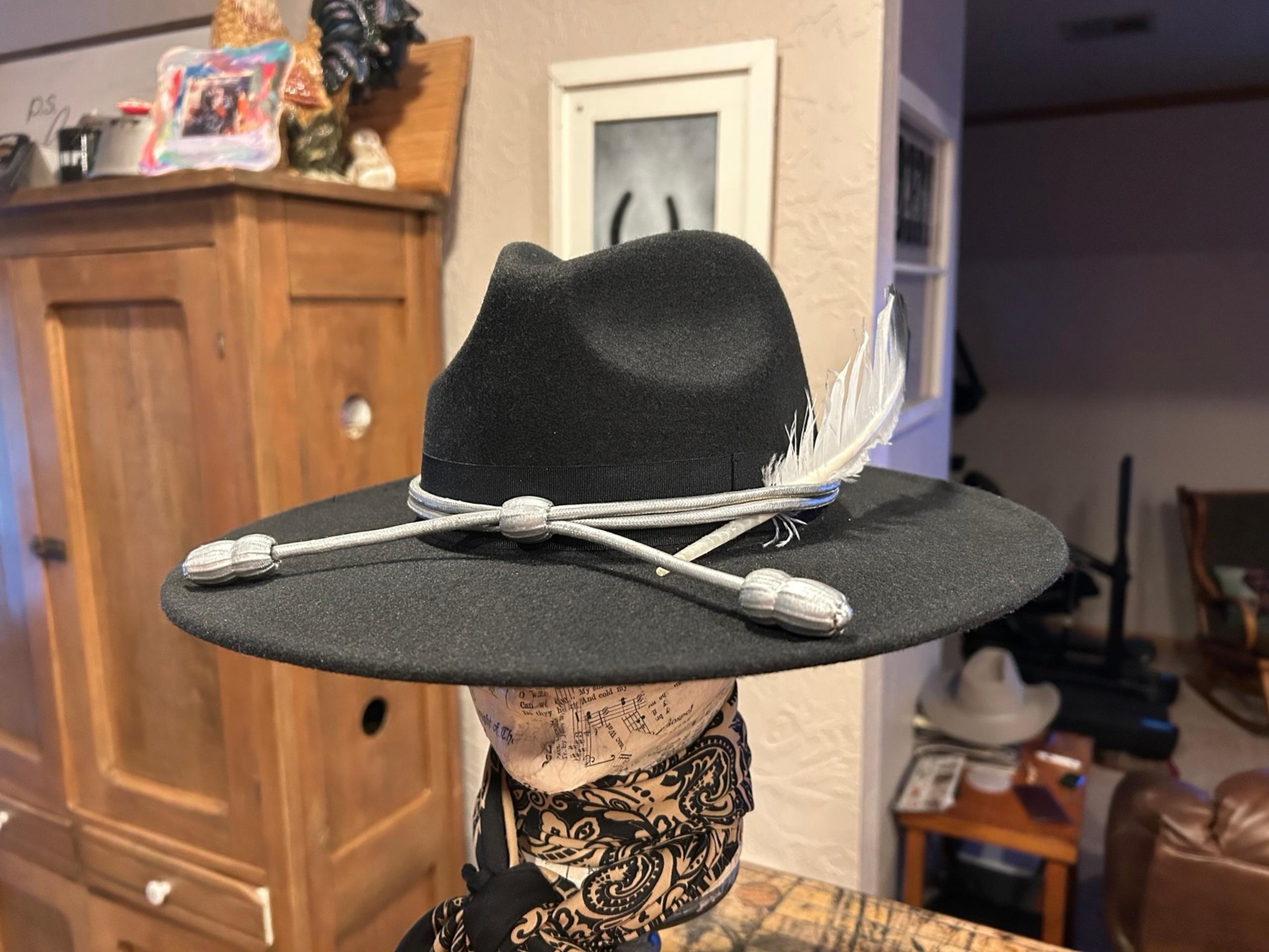 Black Fedora Universal Threads Acorn Tassel Size Medium