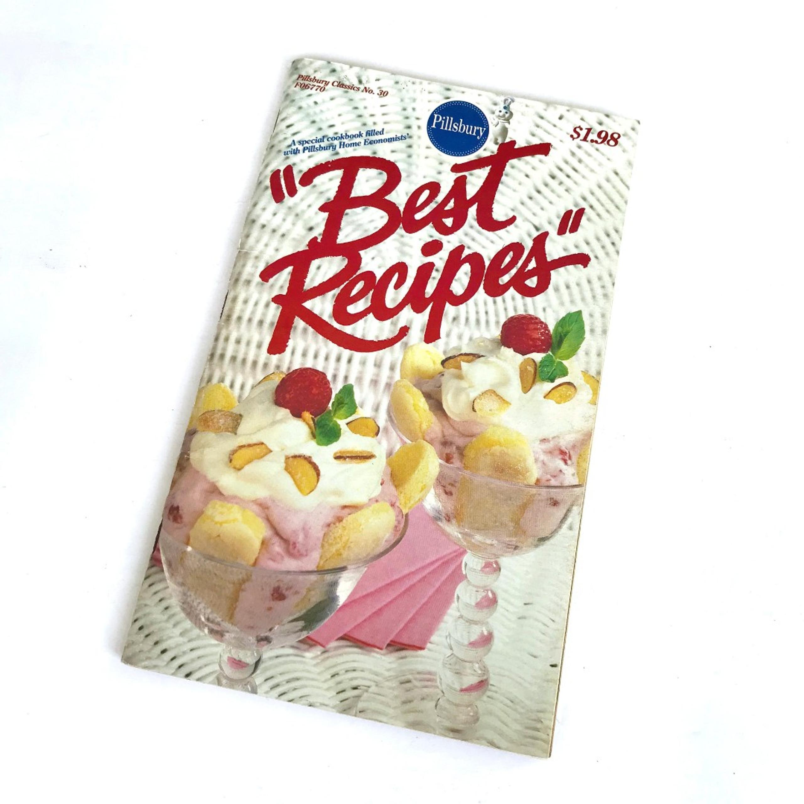 Pillsbury Classics No. 30 BEST RECIPES Cook Book Vintage